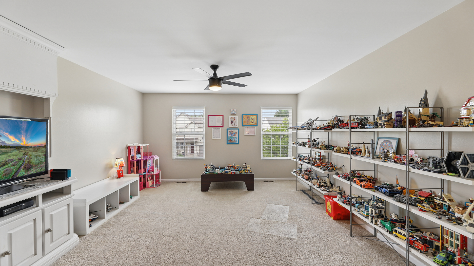 955 Valley Stream Drive, Pingree Grove, IL 60140