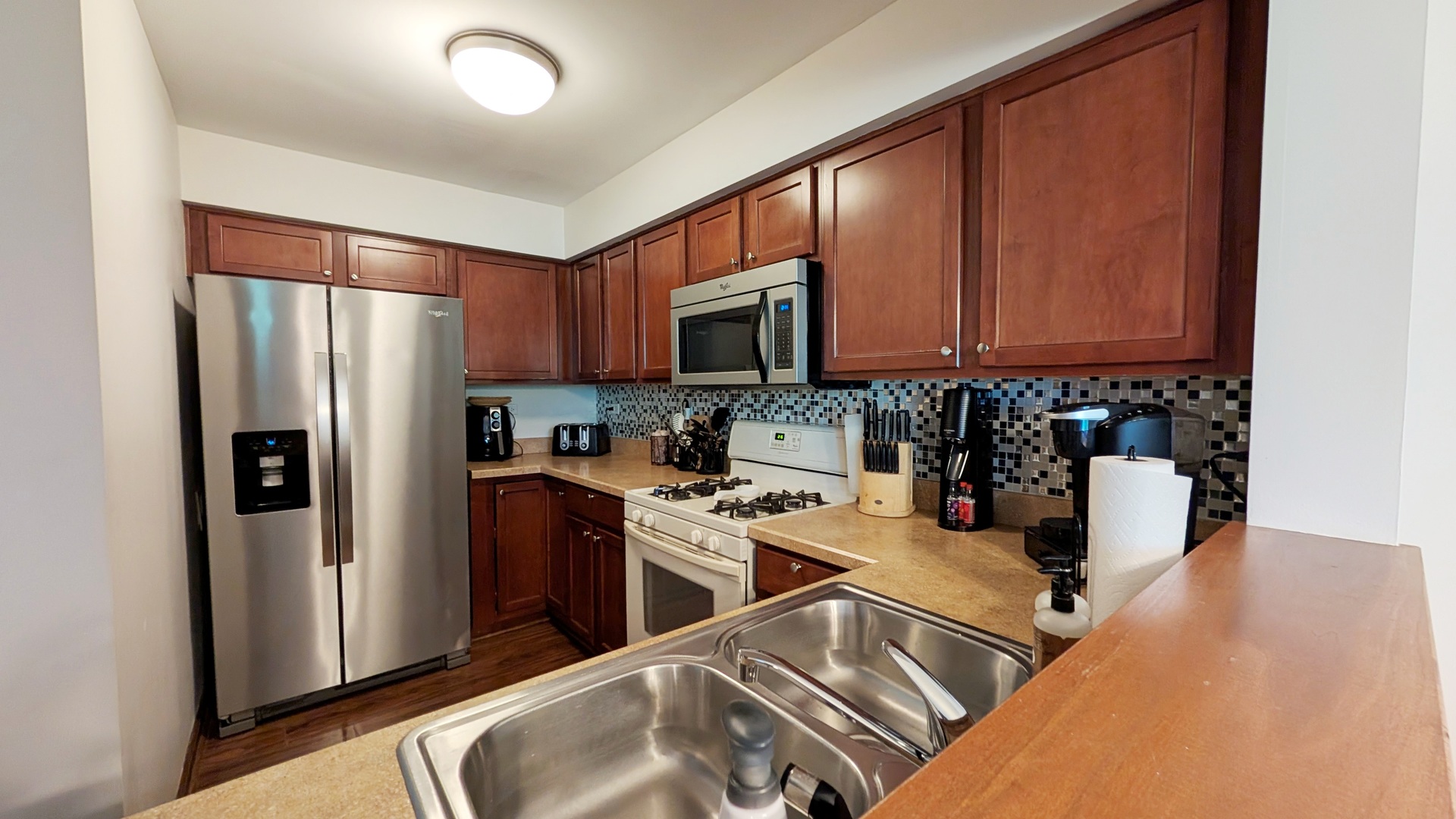 669 Lincoln Station Drive #669, Oswego, IL 60543