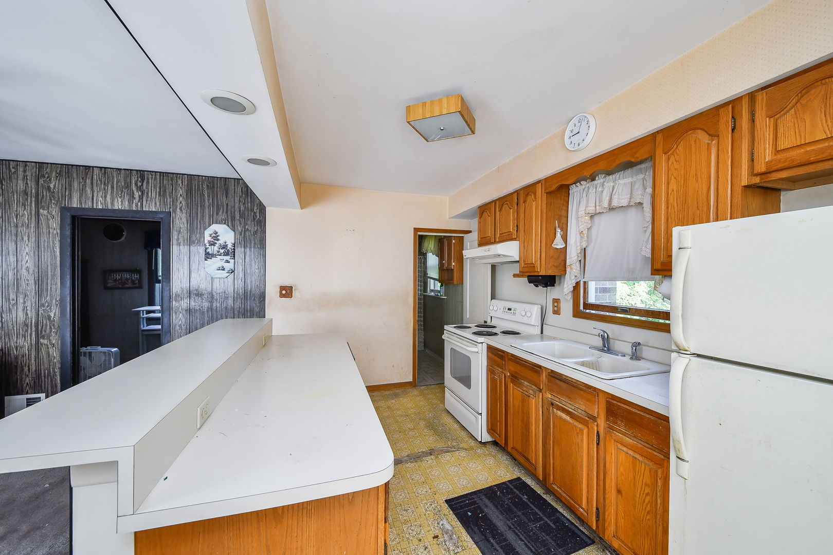 29W360 Brown Street, West Chicago, IL 60185