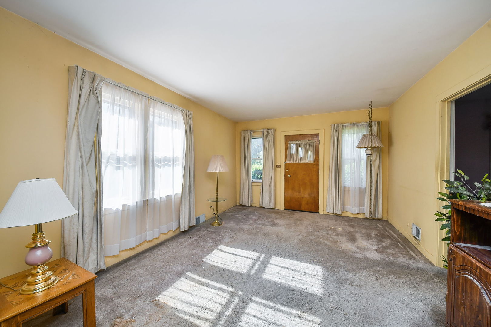 29W360 Brown Street, West Chicago, IL 60185