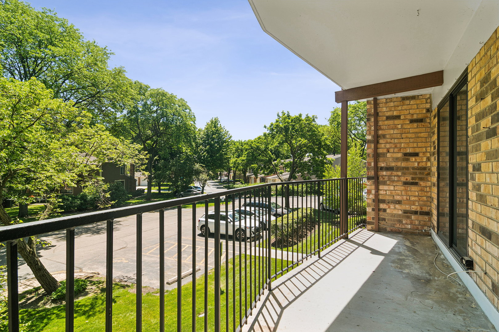 250 W Parliament Place #216, Mount Prospect, IL 60056