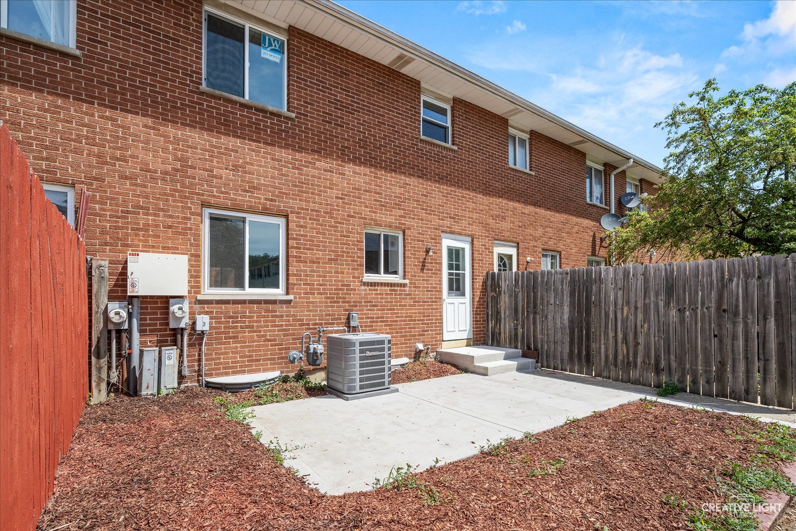 1376 Monomoy Street, Aurora, IL 60506
