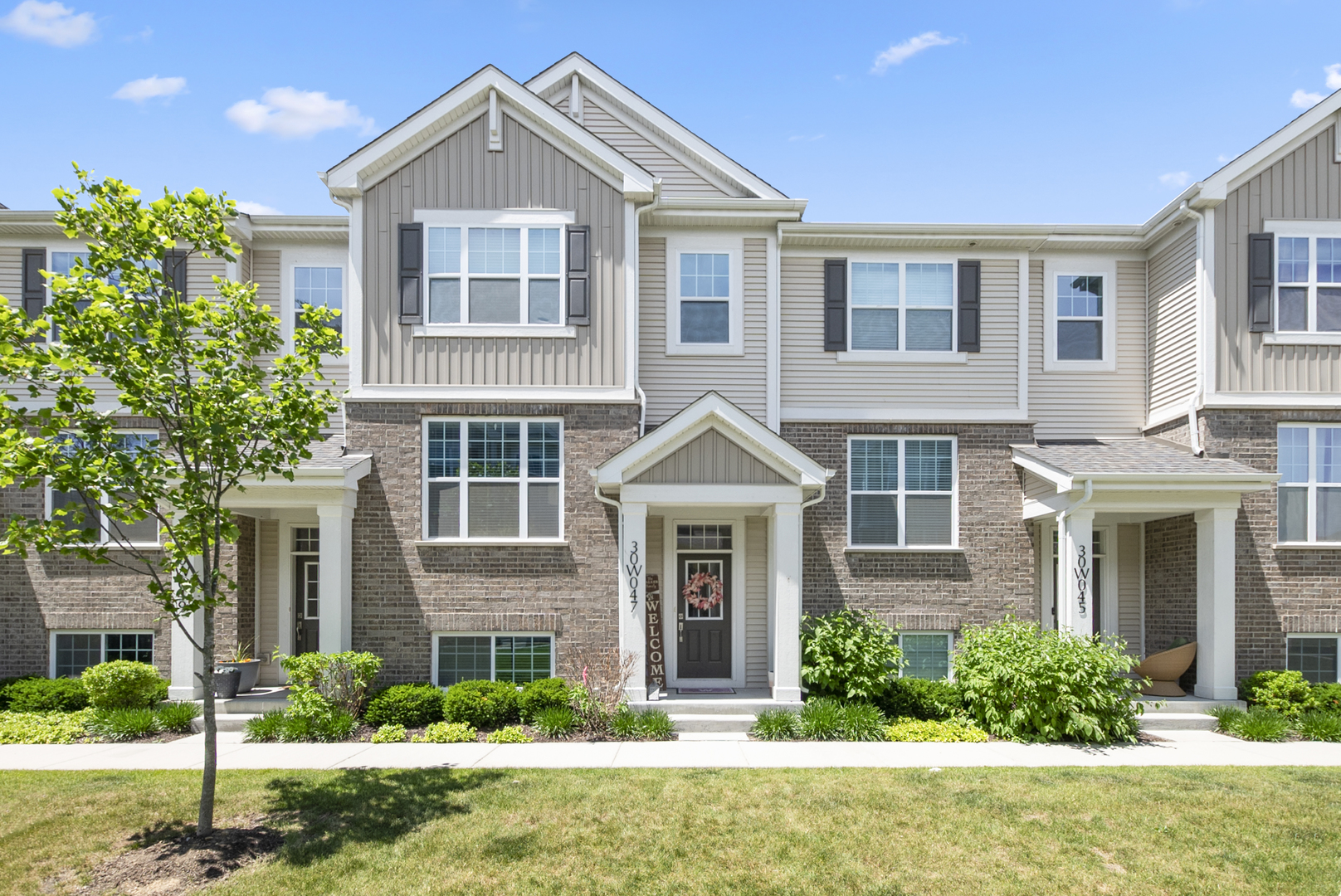 30W047 Brayman Court, Warrenville, IL 60563