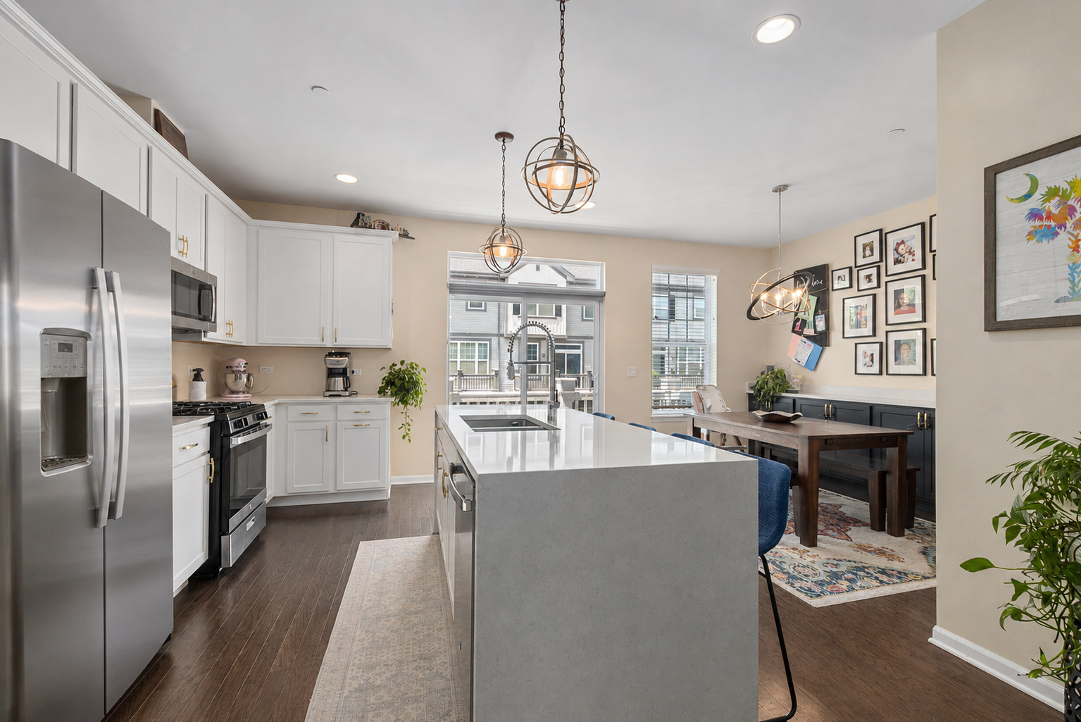 30W047 Brayman Court, Warrenville, IL 60563