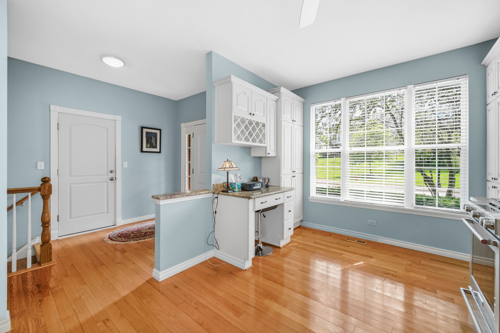 720 Viewpointe Drive, St. Charles, IL 60174