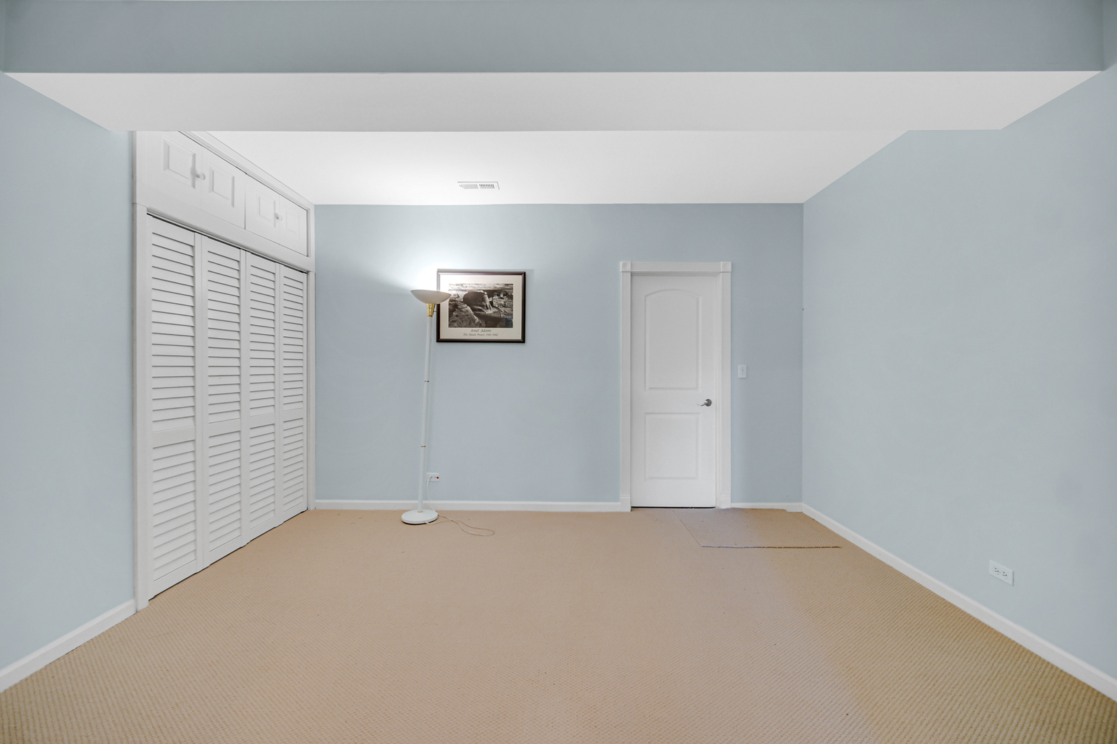 720 Viewpointe Drive, St. Charles, IL 60174