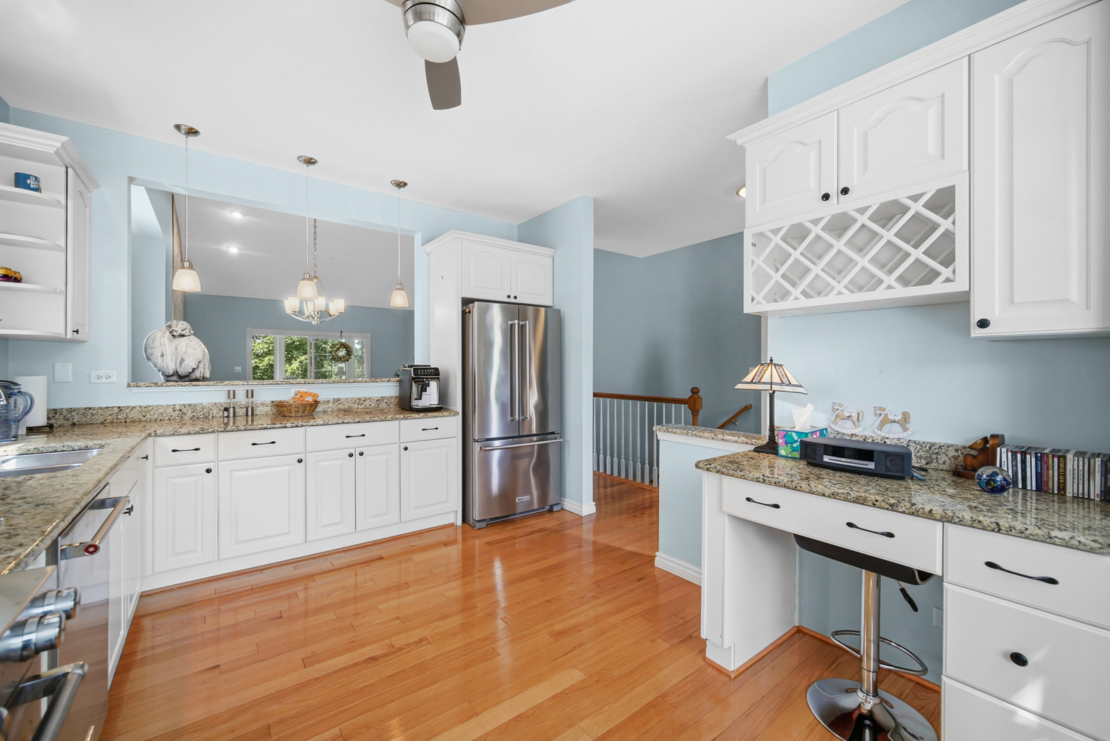 720 Viewpointe Drive, St. Charles, IL 60174
