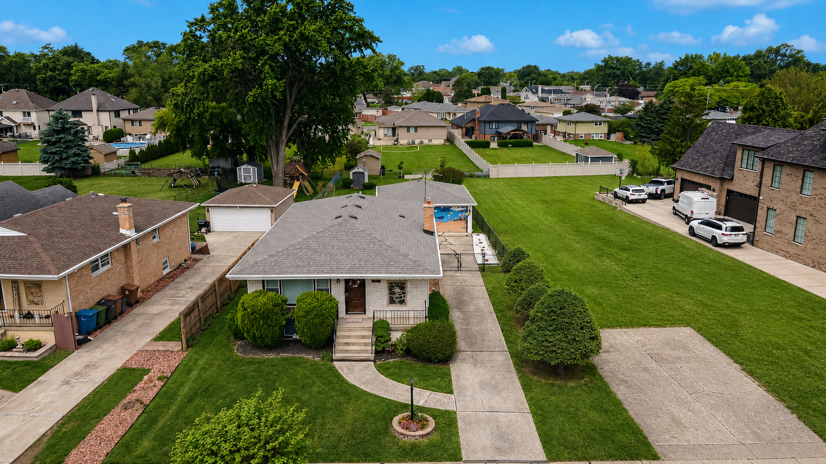 9020 Nashville Avenue, Oak Lawn, IL 60453