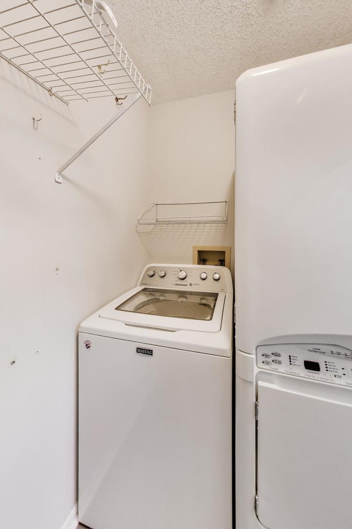 426 Elizabeth Drive #C, Wood Dale, IL 60191