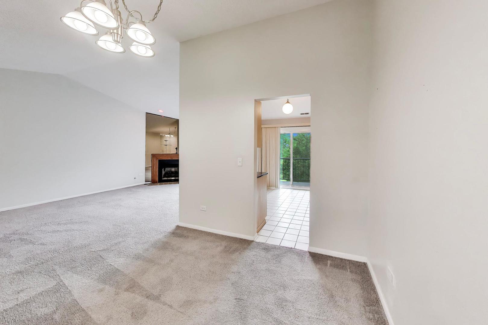 426 Elizabeth Drive #C, Wood Dale, IL 60191
