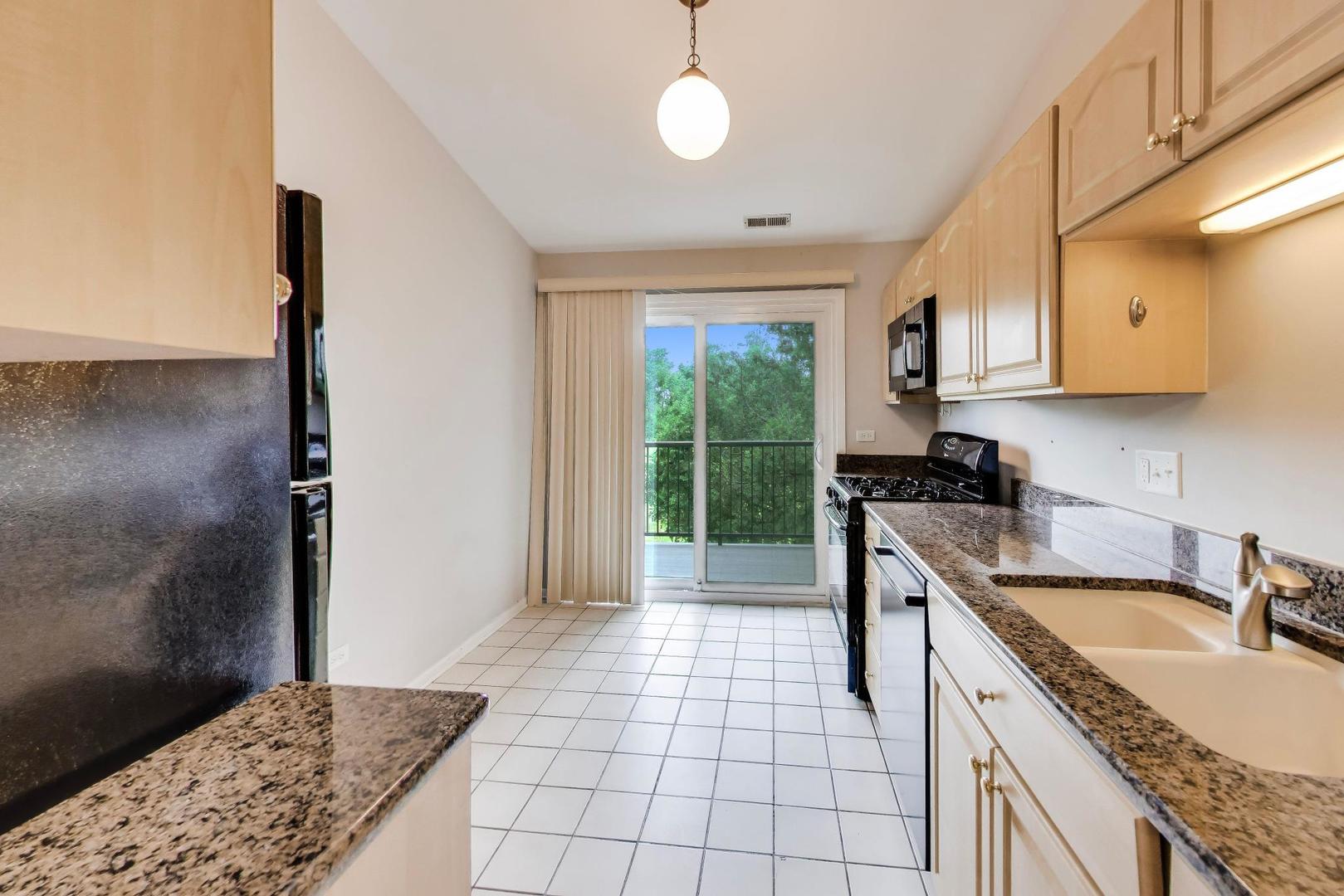 426 Elizabeth Drive #C, Wood Dale, IL 60191
