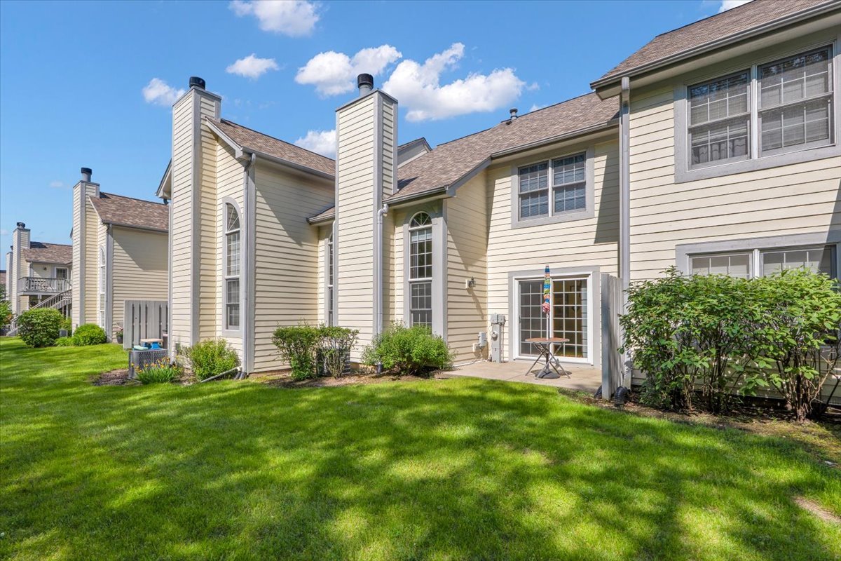 5454 Ashbrook Place, Downers Grove, IL 60515