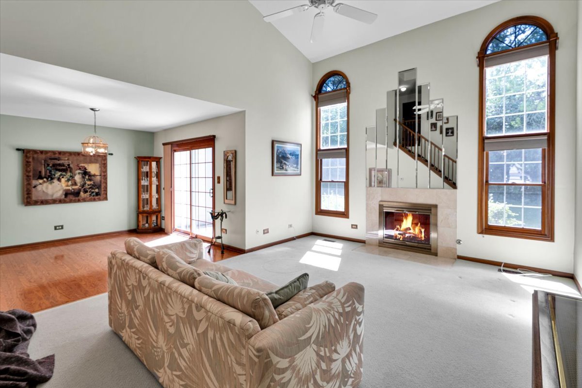 5454 Ashbrook Place, Downers Grove, IL 60515
