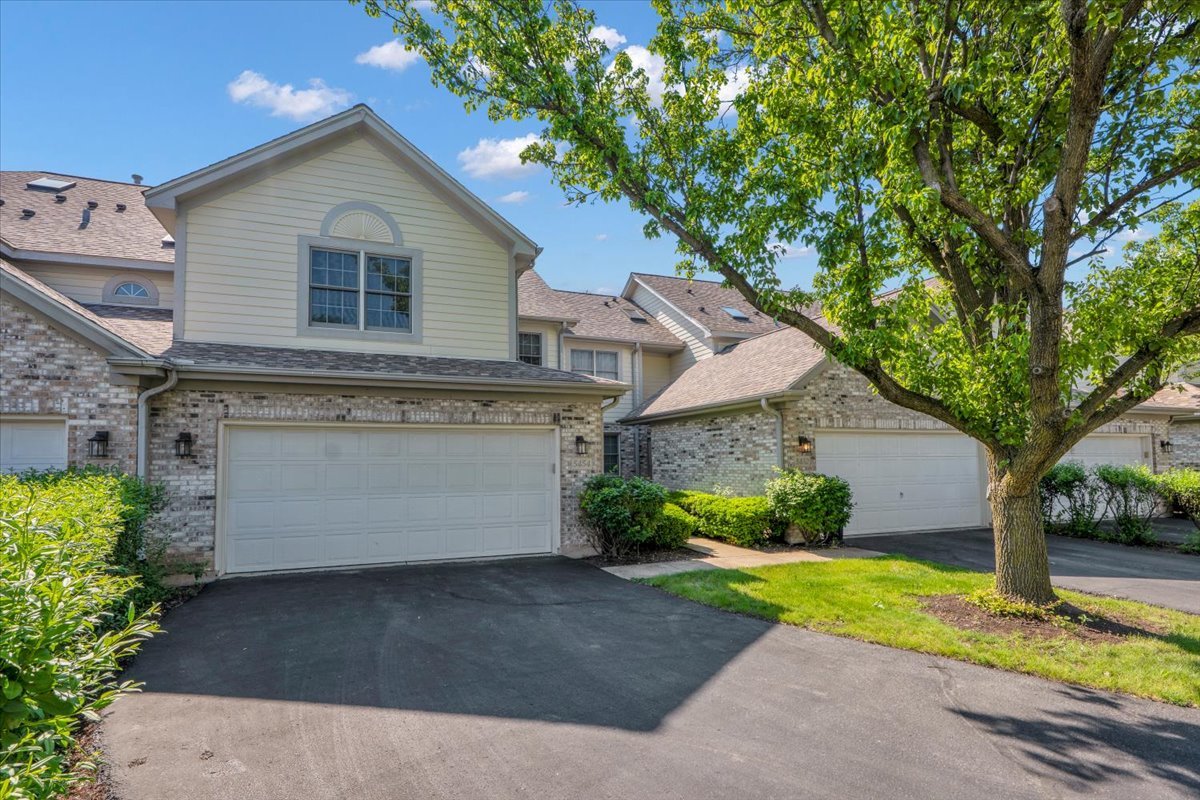 5454 Ashbrook Place, Downers Grove, IL 60515