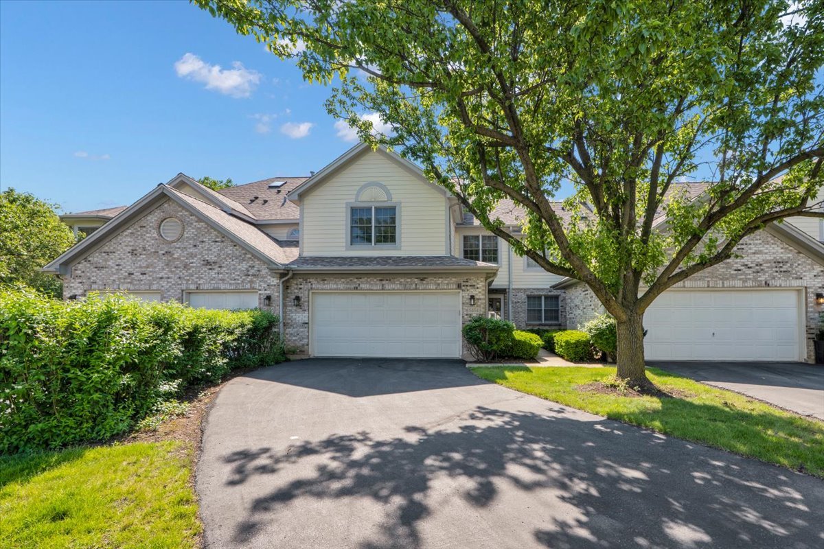 5454 Ashbrook Place, Downers Grove, IL 60515
