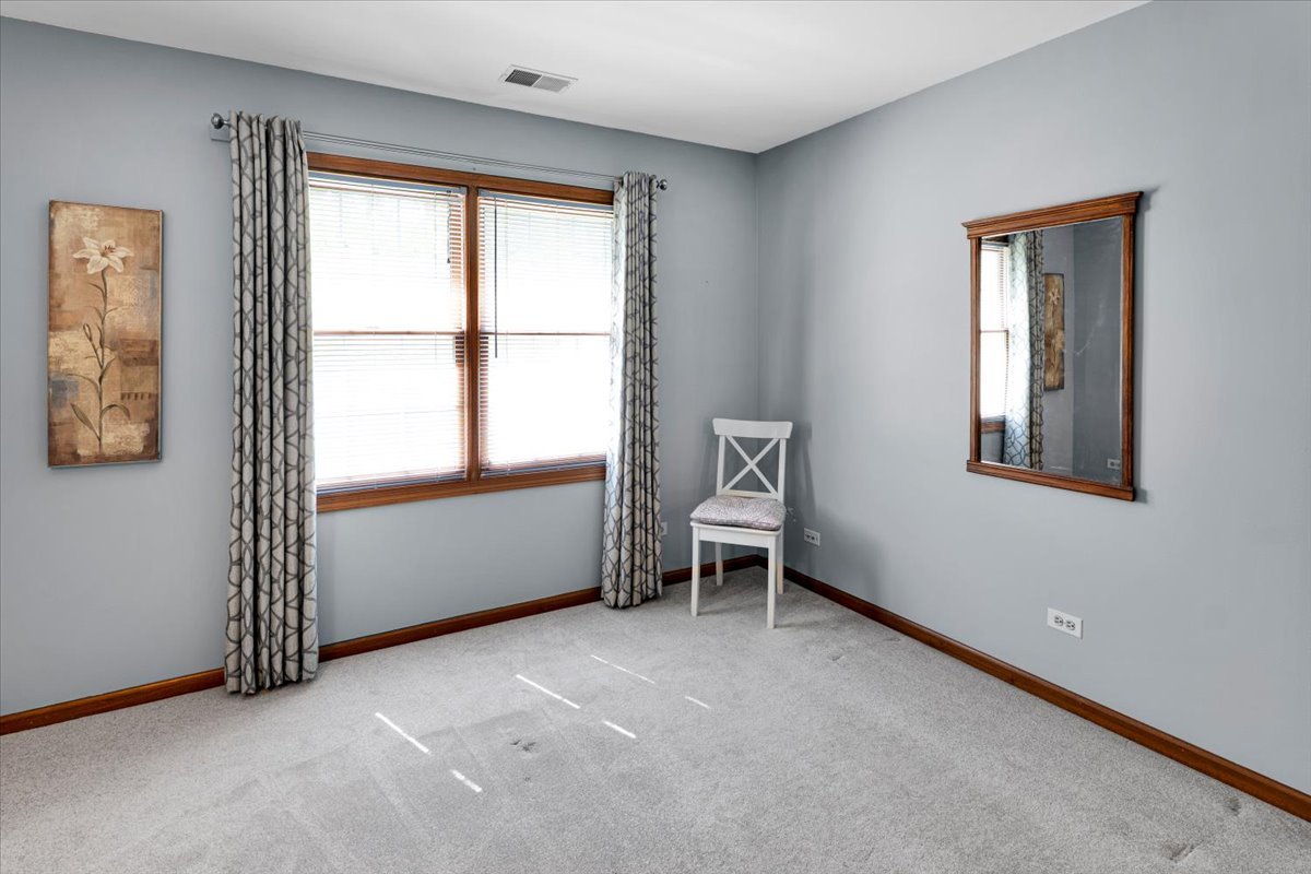 5454 Ashbrook Place, Downers Grove, IL 60515