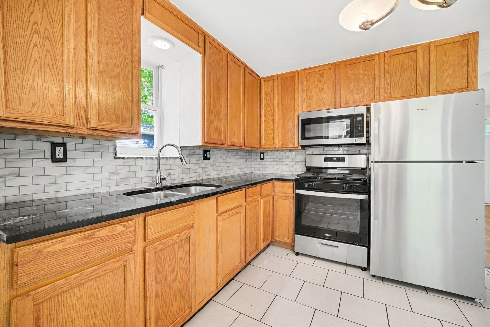 2701 Carmel Boulevard, Zion, IL 60099