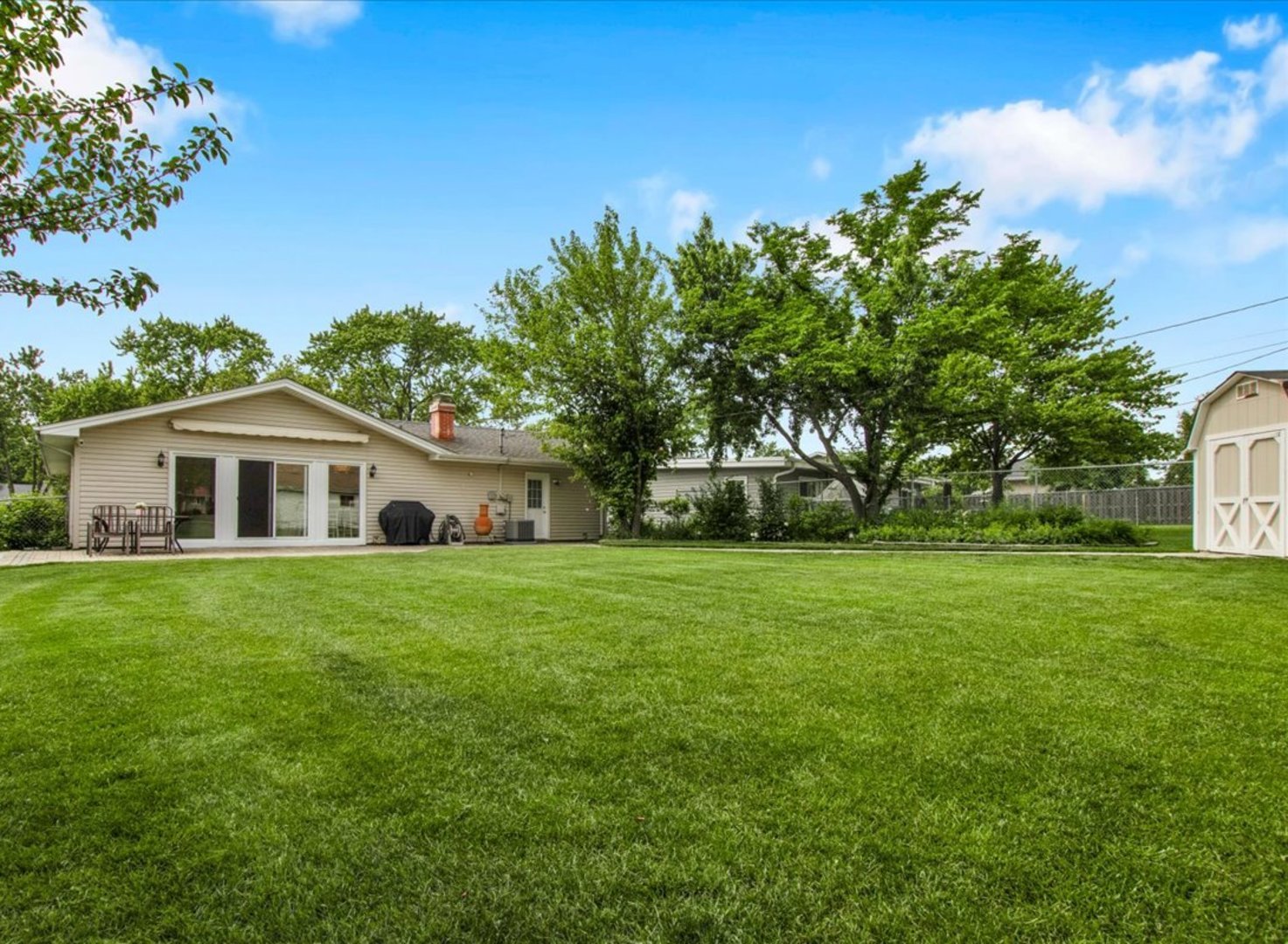 1755 Monticello Road, Hoffman Estates, IL 60169