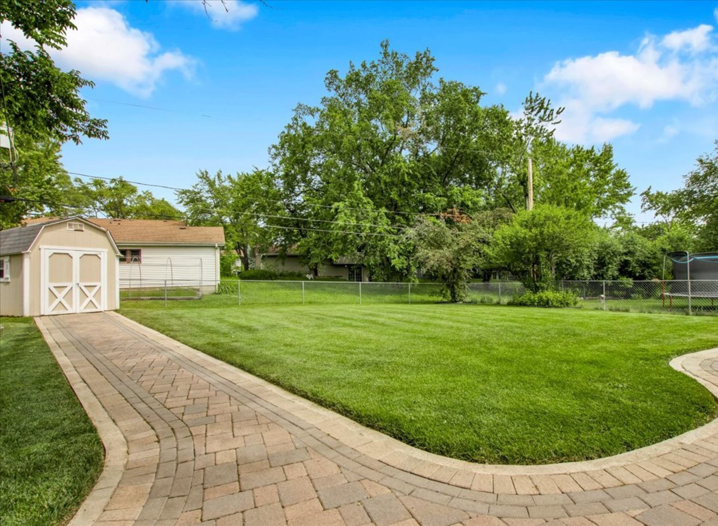 1755 Monticello Road, Hoffman Estates, IL 60169