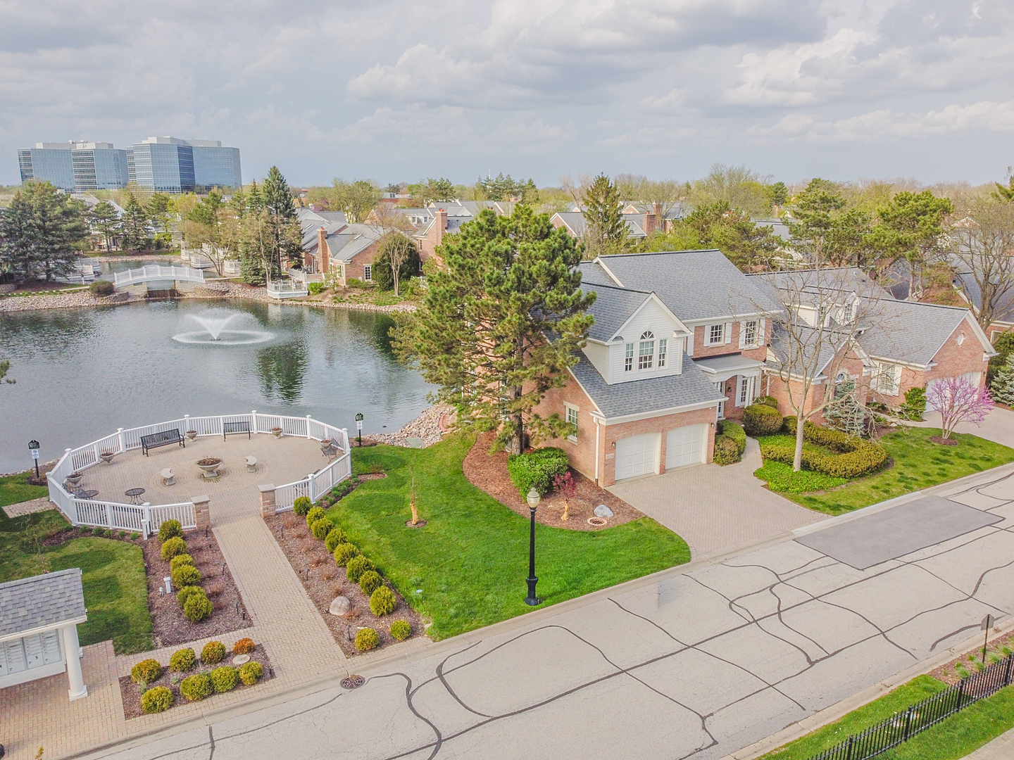 11256 W Alexandria Lane, Westchester, IL 60154
