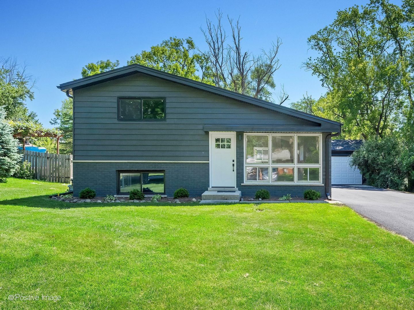 1N535 Park Boulevard, Glen Ellyn, IL 60137