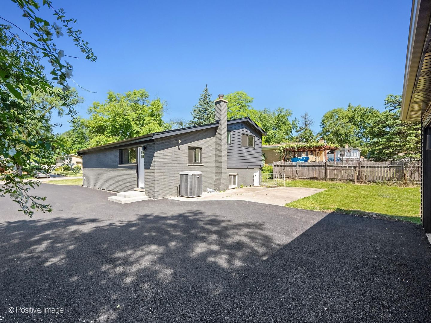 1N535 Park Boulevard, Glen Ellyn, IL 60137
