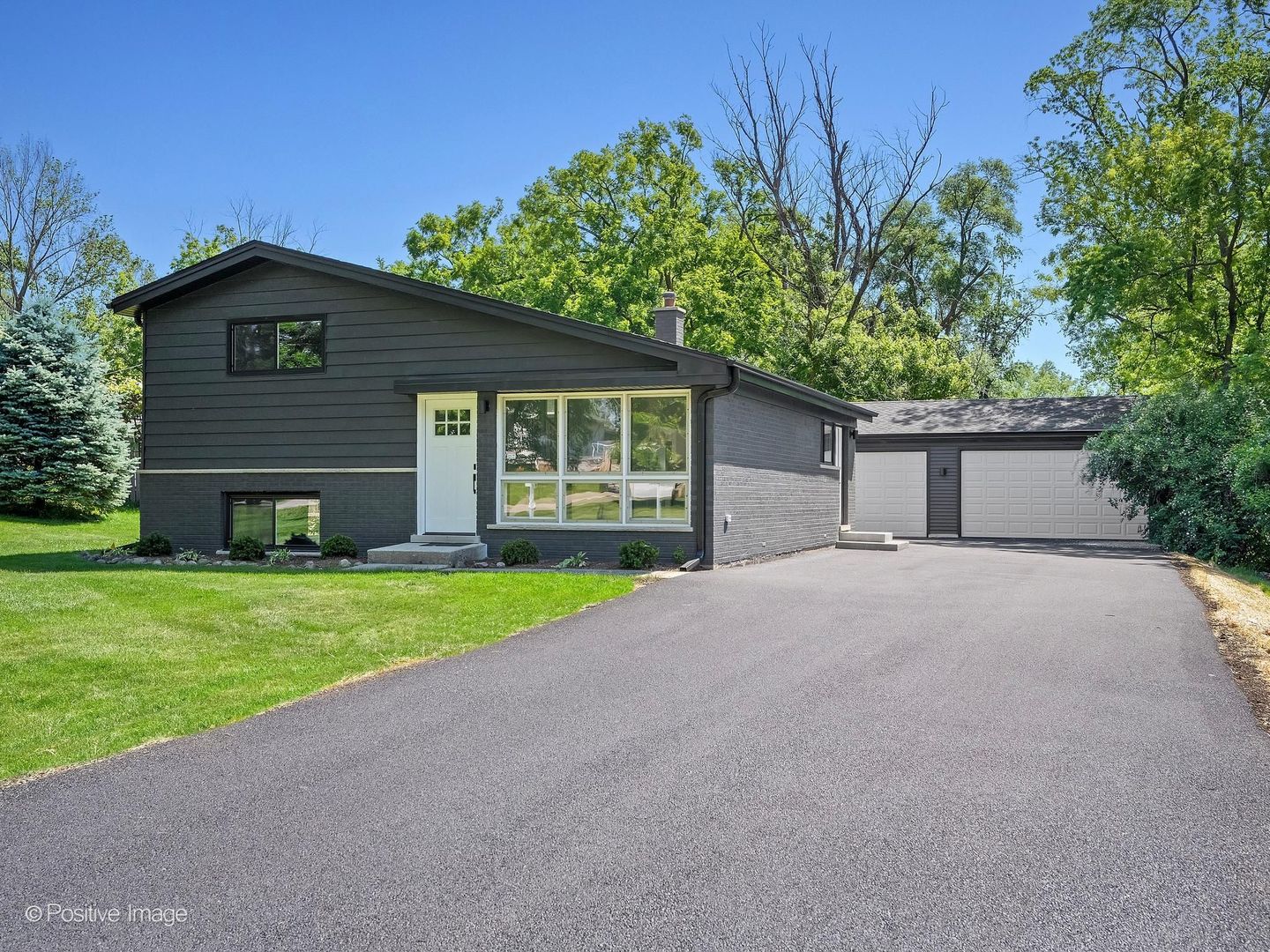 1N535 Park Boulevard, Glen Ellyn, IL 60137