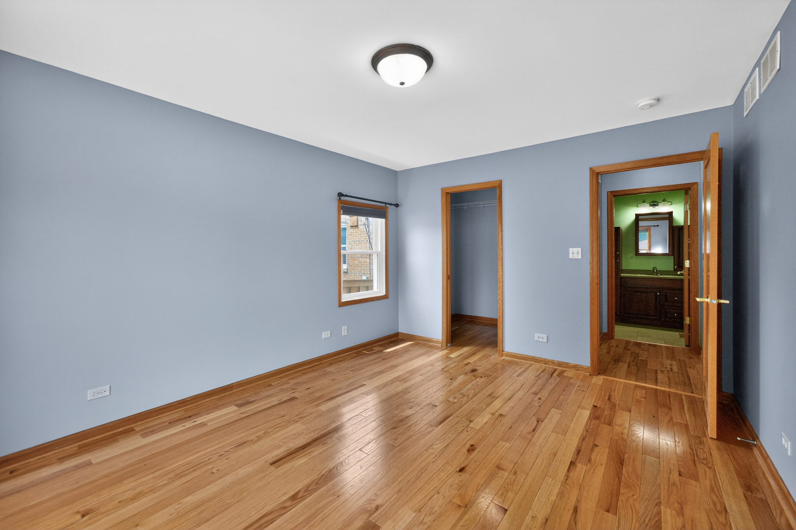 7317 W Myrtle Avenue, Chicago, IL 60631