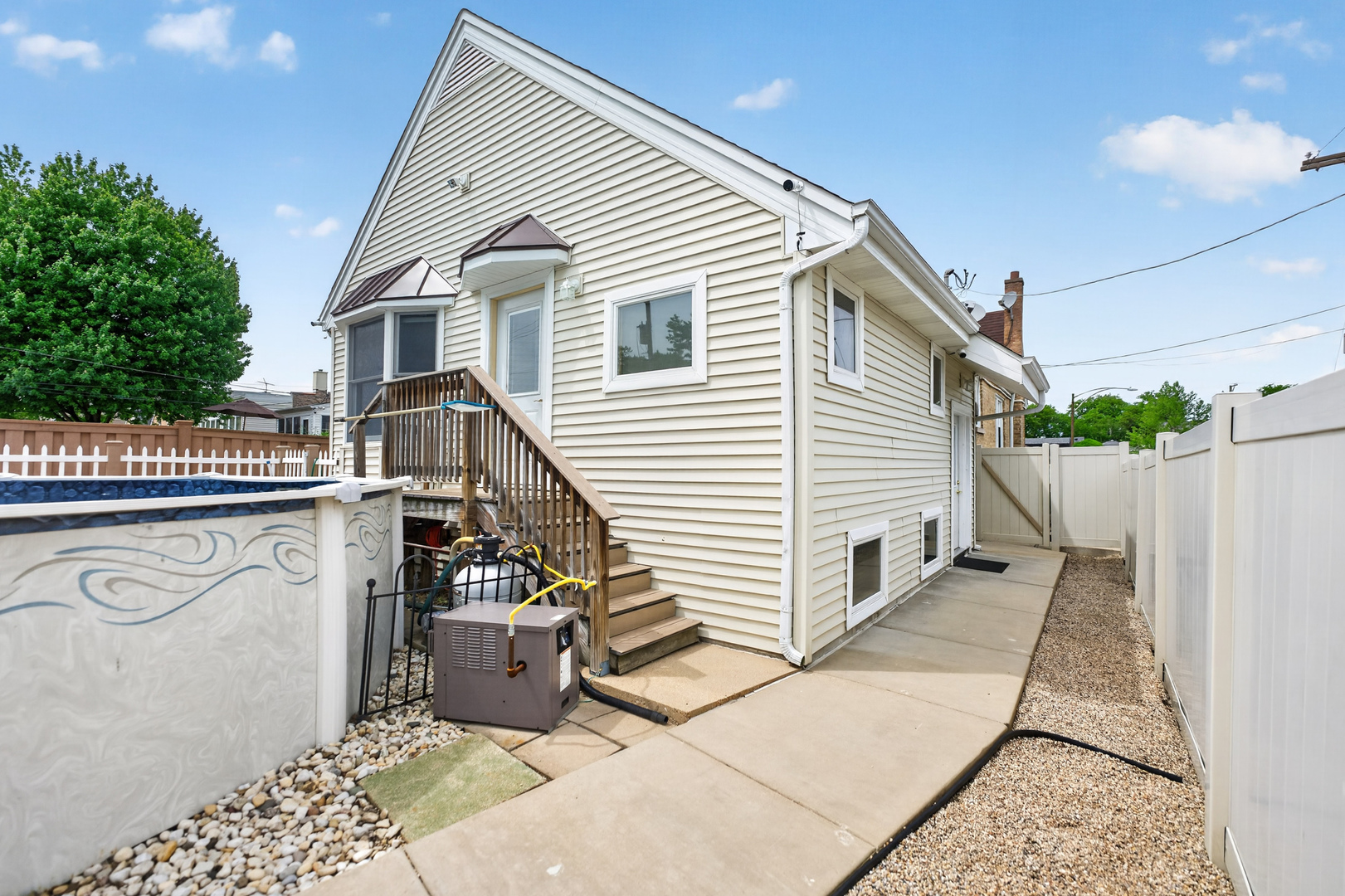 7317 W Myrtle Avenue, Chicago, IL 60631