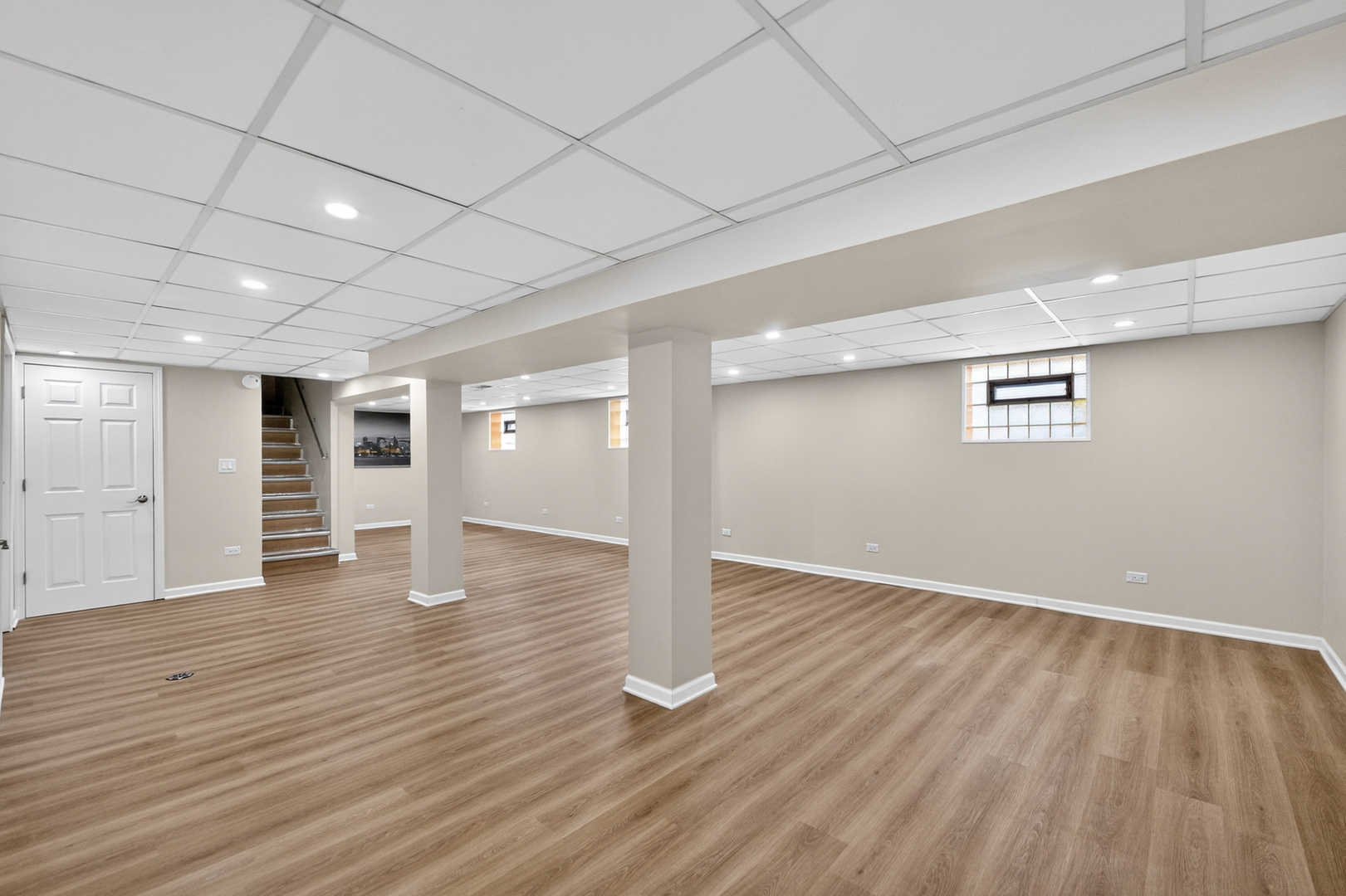 7317 W Myrtle Avenue, Chicago, IL 60631