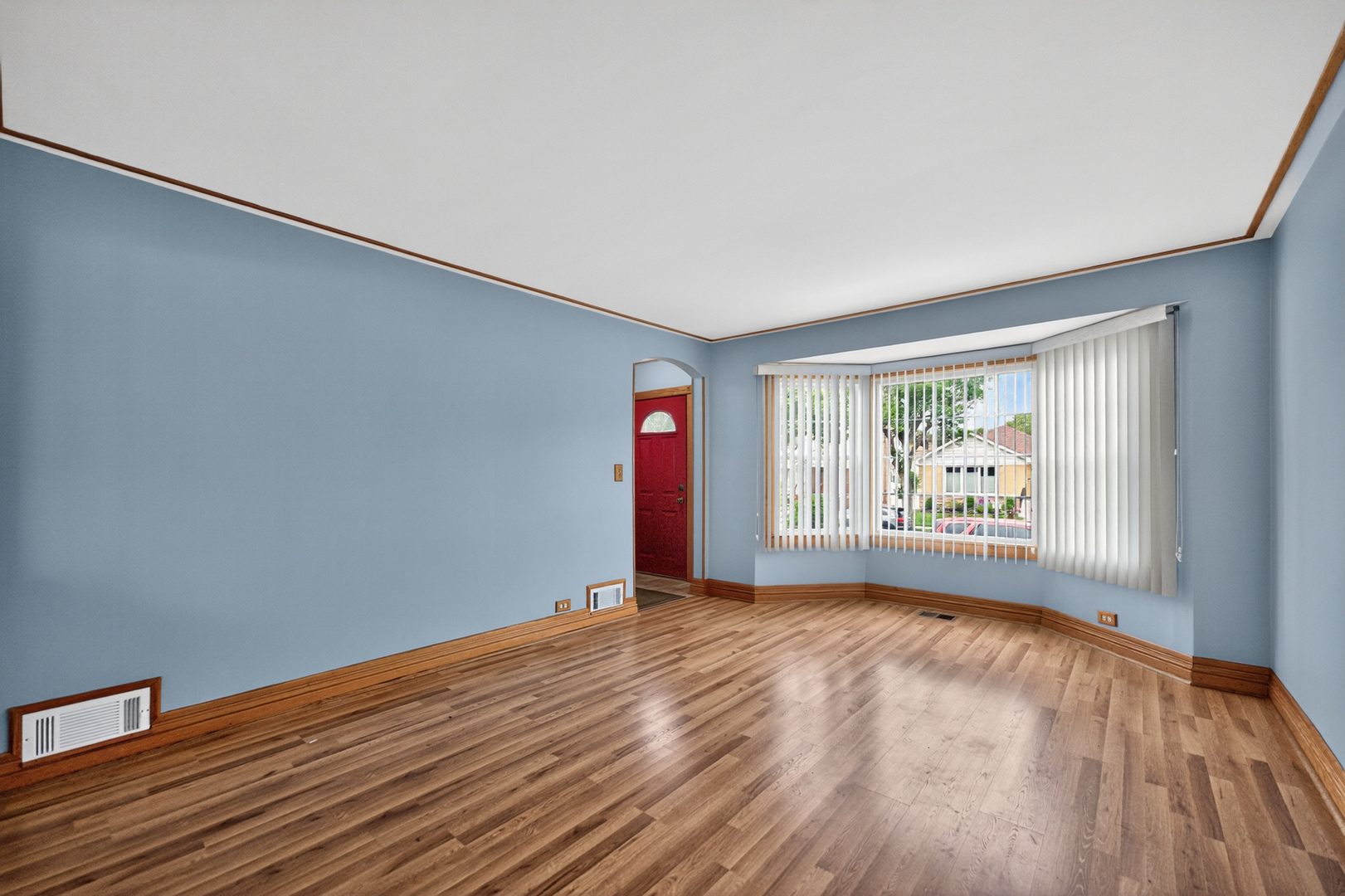 7317 W Myrtle Avenue, Chicago, IL 60631