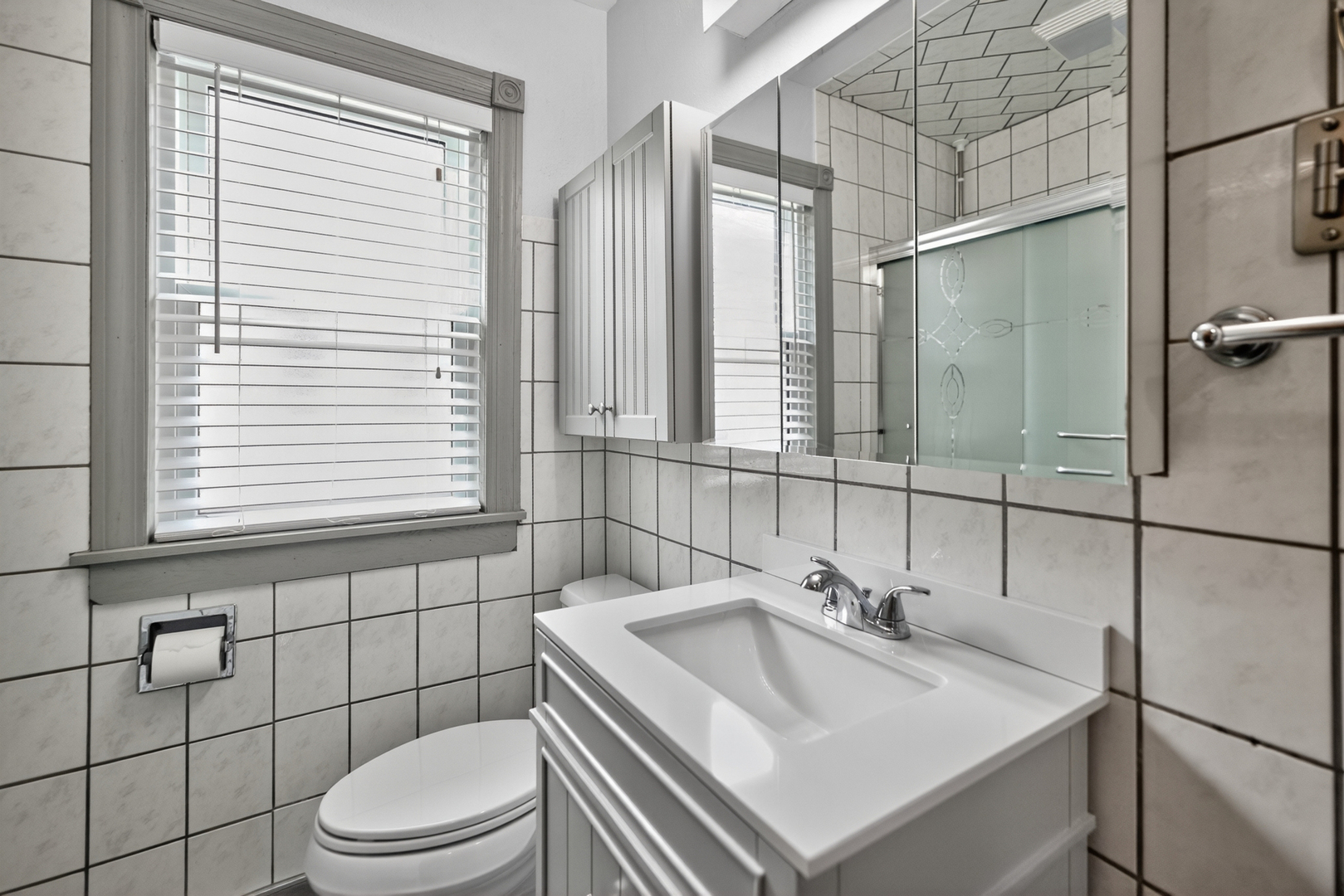 7317 W Myrtle Avenue, Chicago, IL 60631