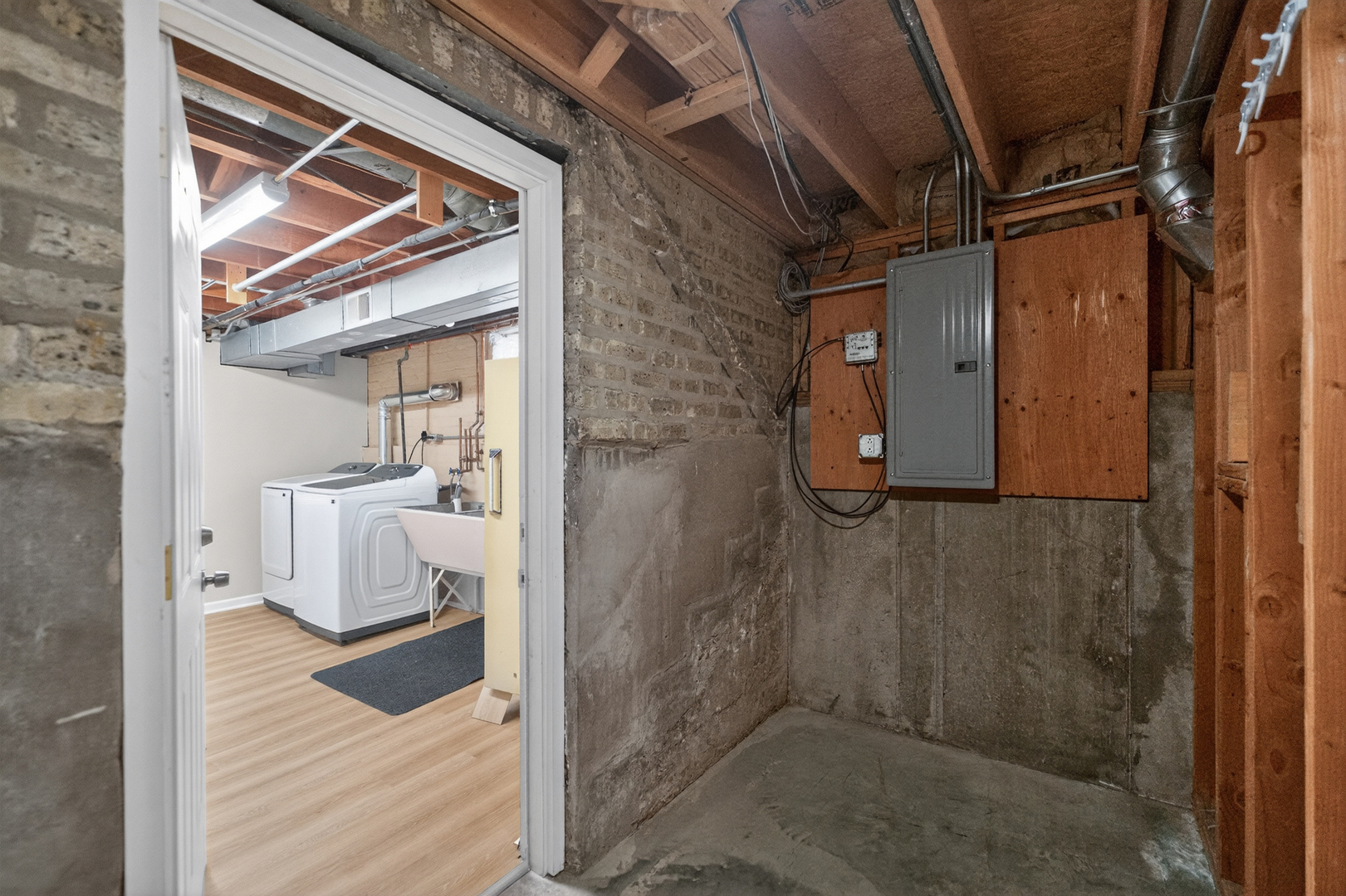 7317 W Myrtle Avenue, Chicago, IL 60631