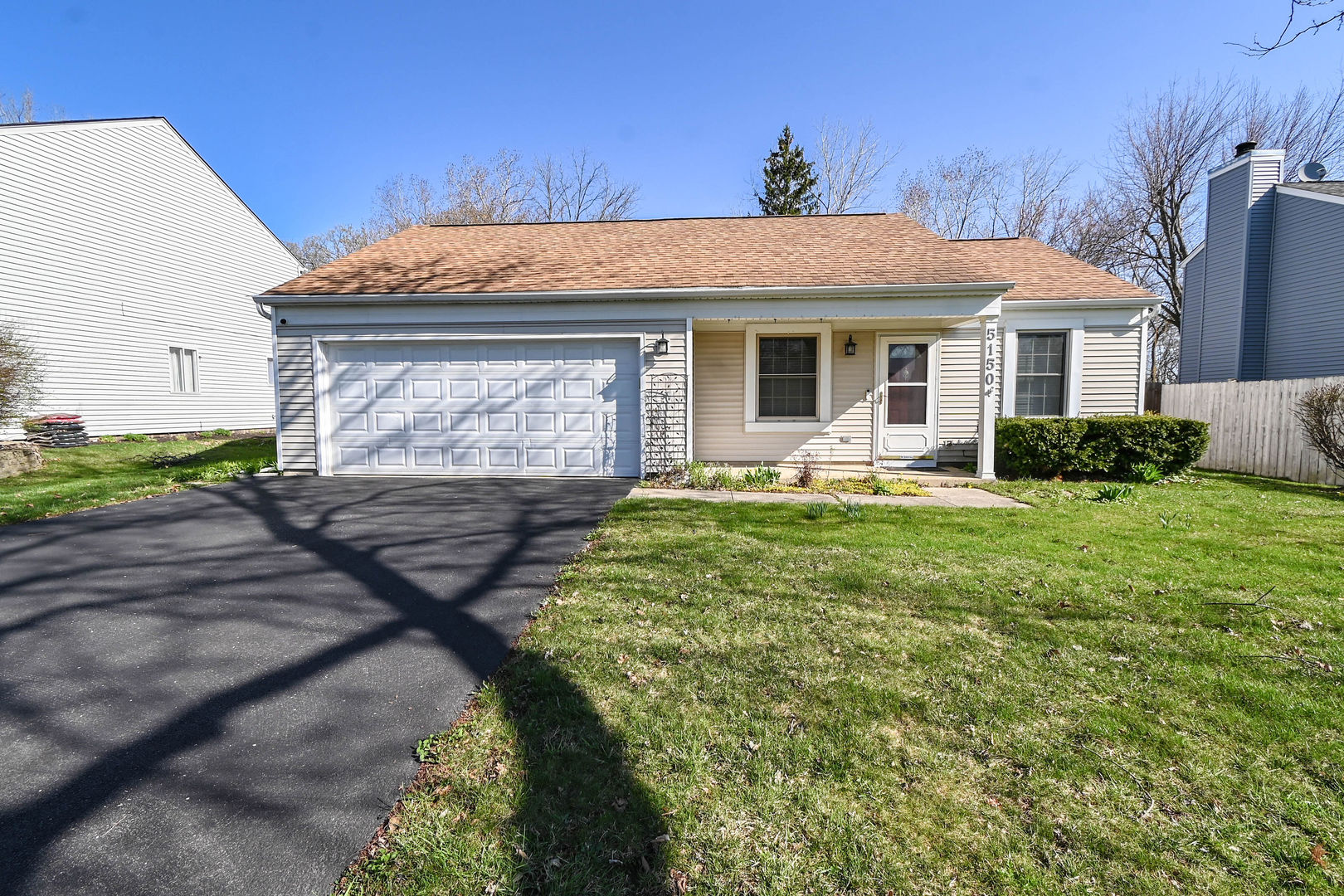 5150 Winona Lane, Gurnee, IL 60031