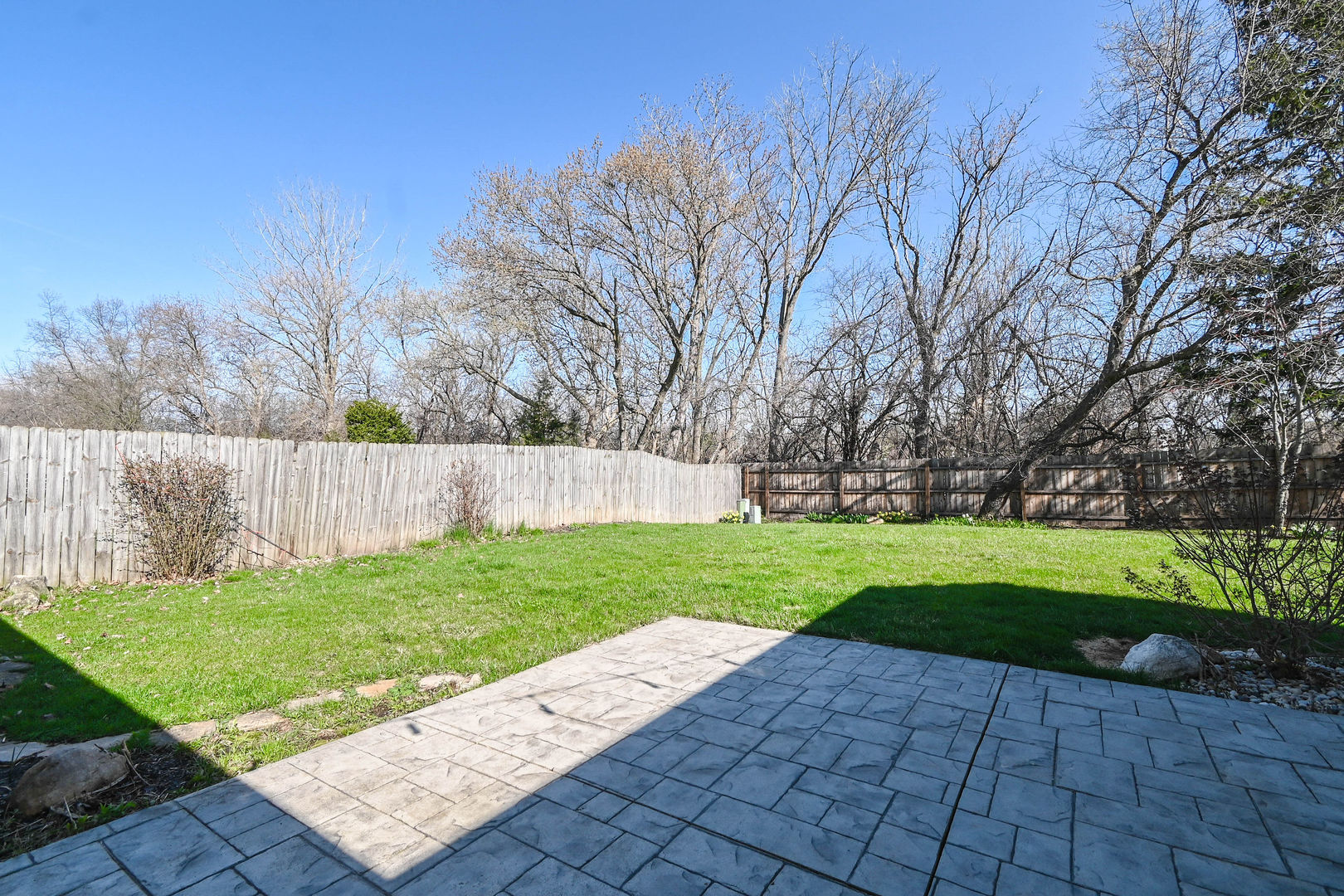5150 Winona Lane, Gurnee, IL 60031