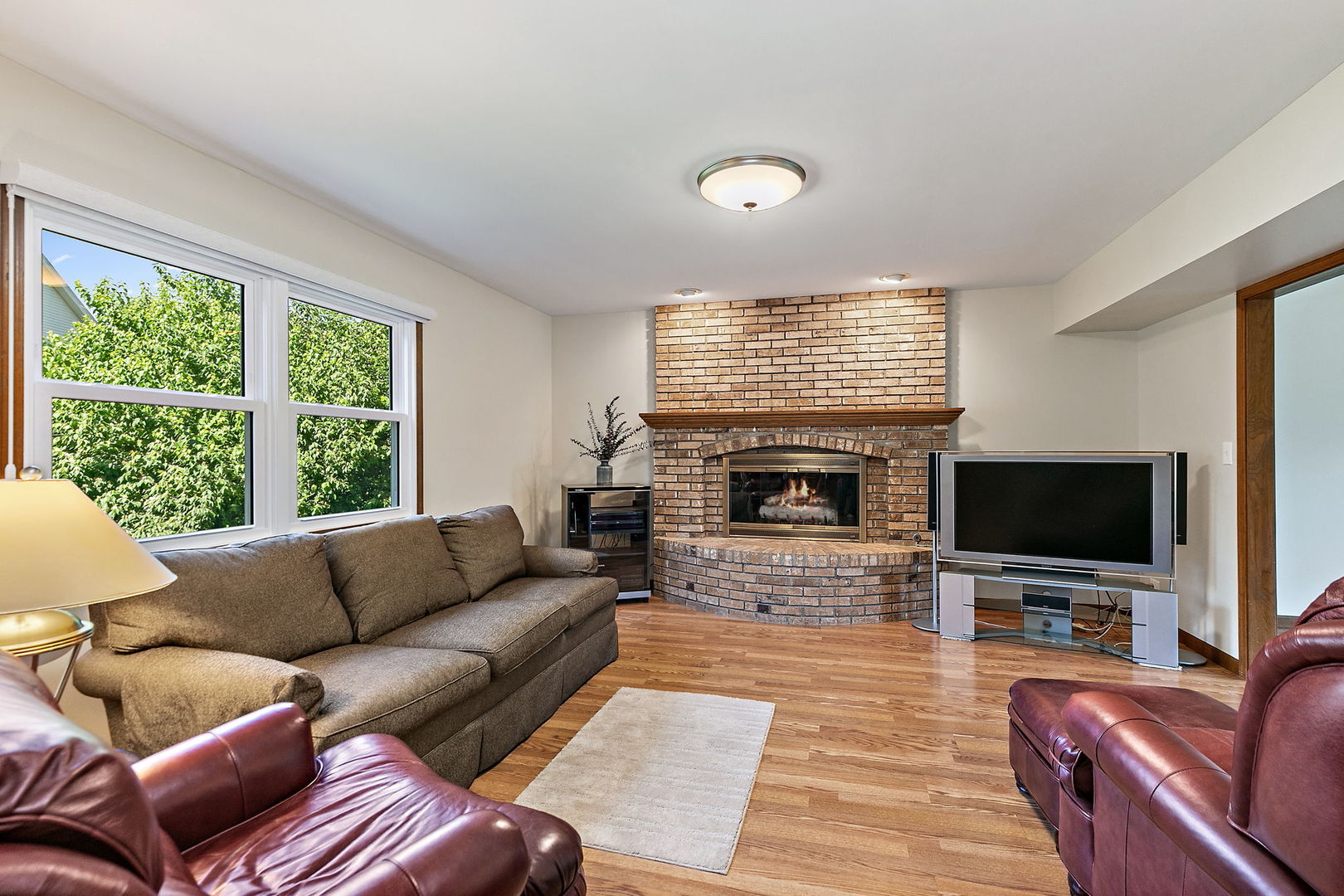 2433 Smalley Court, West Dundee, IL 60118