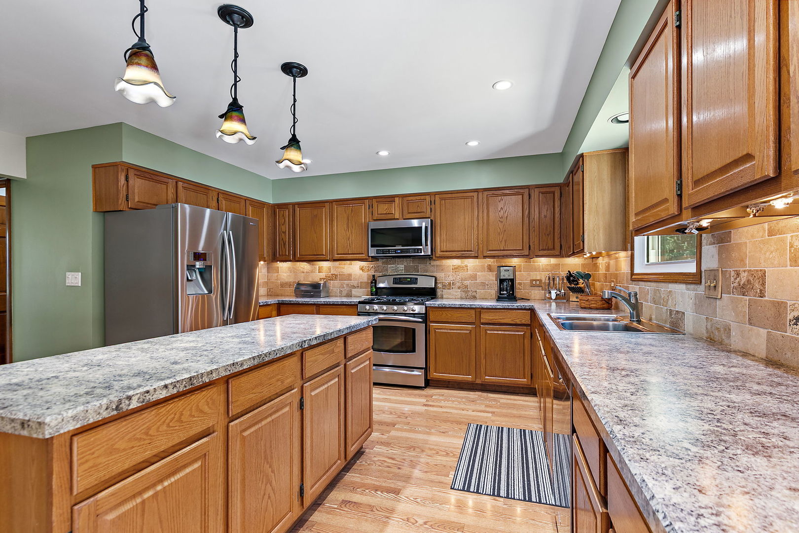 2433 Smalley Court, West Dundee, IL 60118