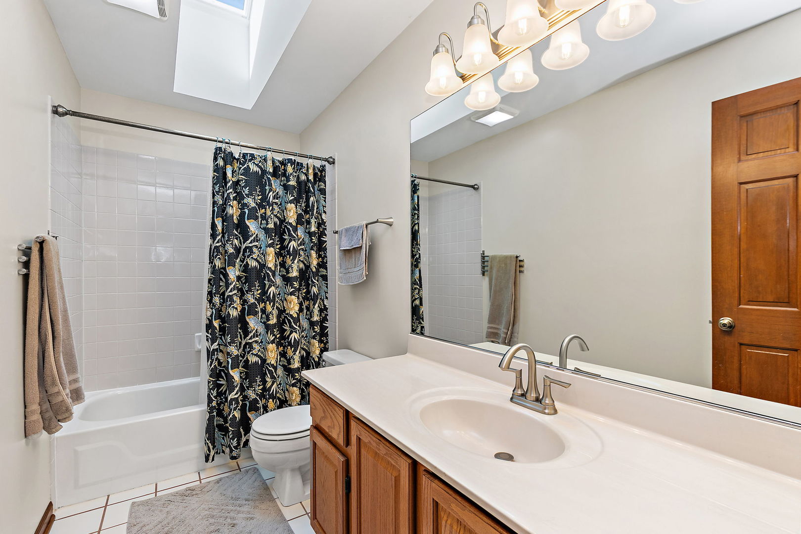 2433 Smalley Court, West Dundee, IL 60118