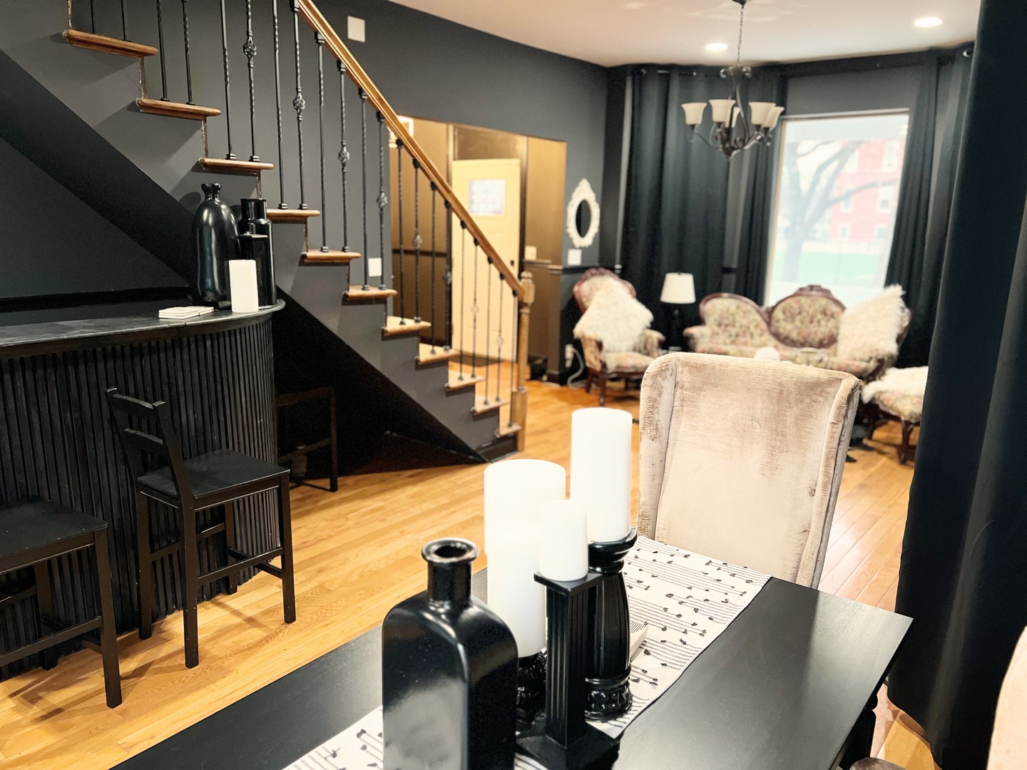 7714 S Marquette Avenue, Chicago, IL 60649