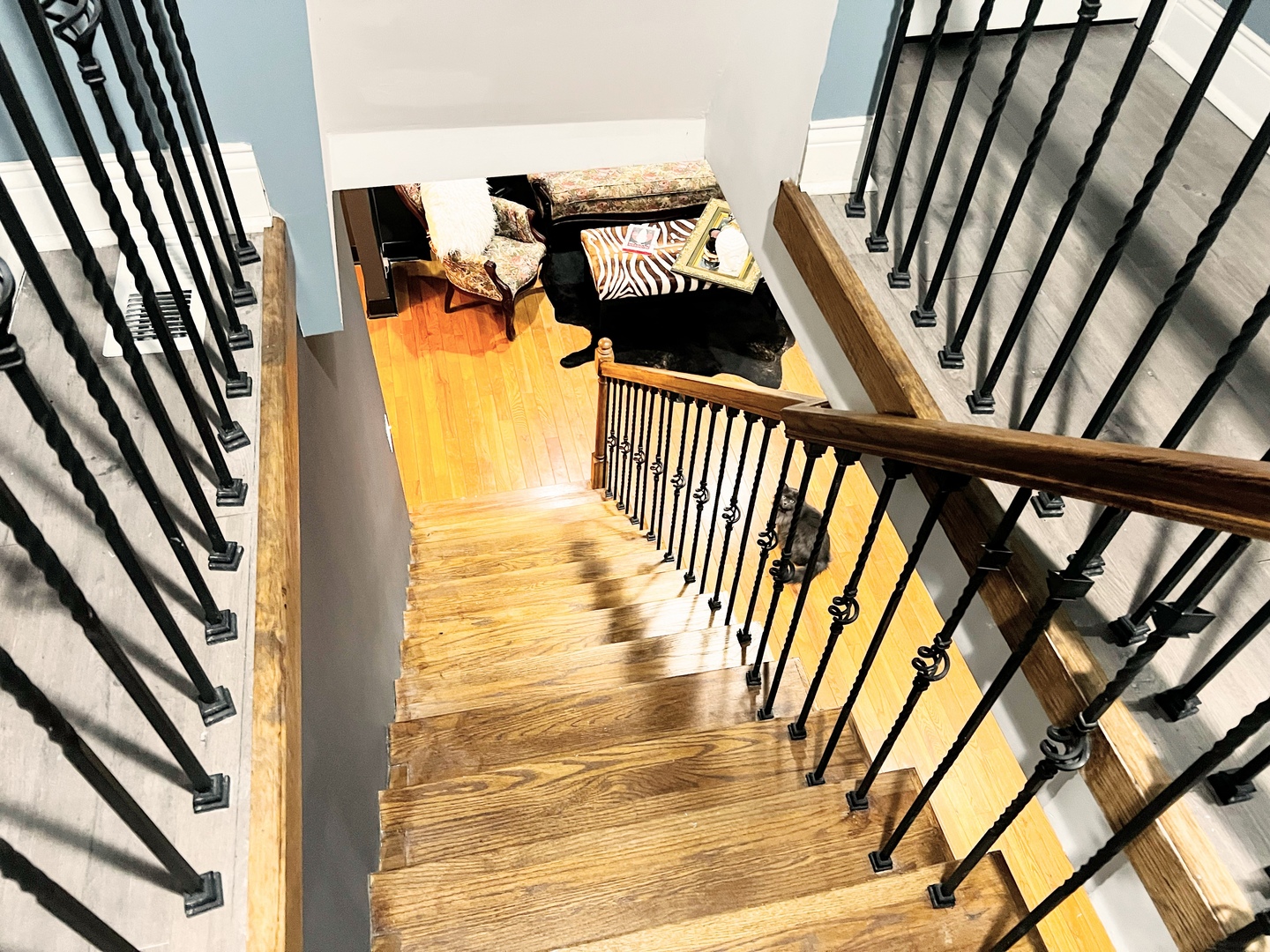 7714 S Marquette Avenue, Chicago, IL 60649