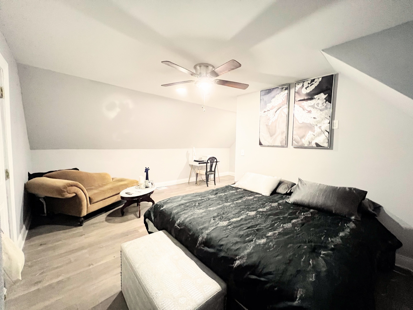 7714 S Marquette Avenue, Chicago, IL 60649
