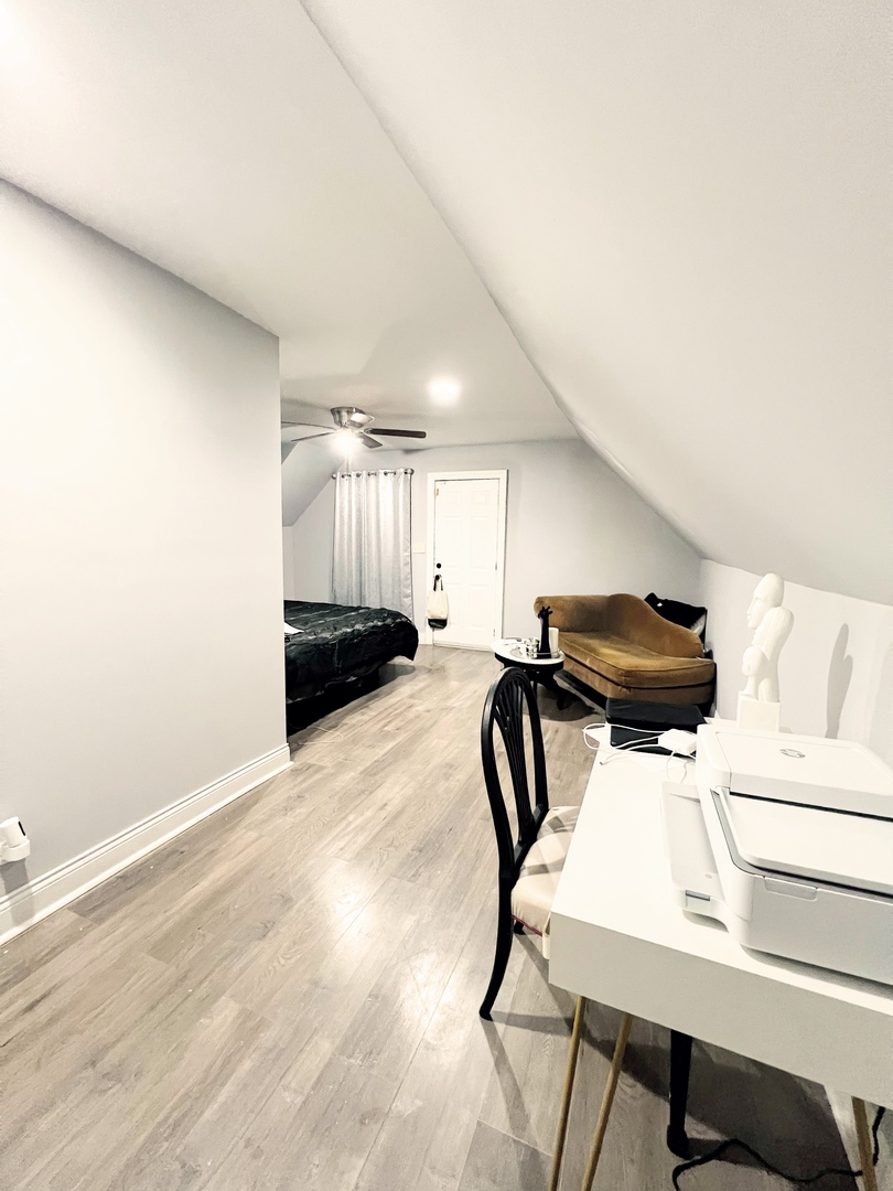 7714 S Marquette Avenue, Chicago, IL 60649