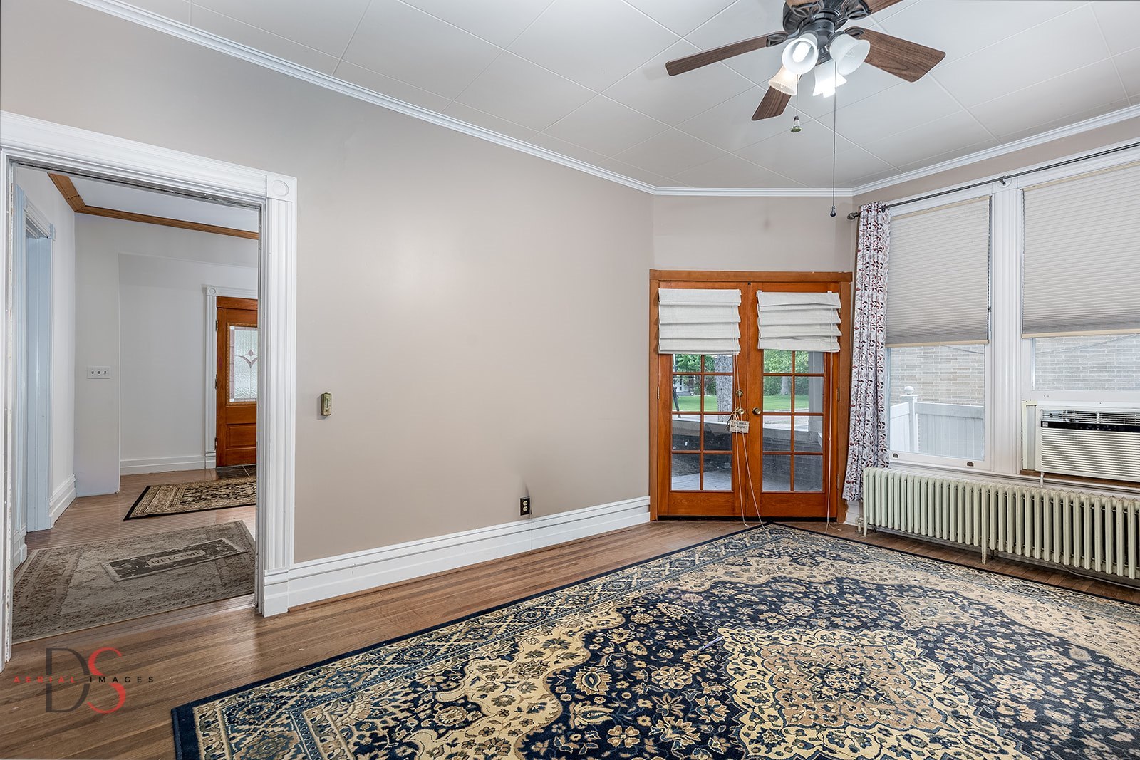 401 E Prospect Avenue, Ottawa, IL 61350