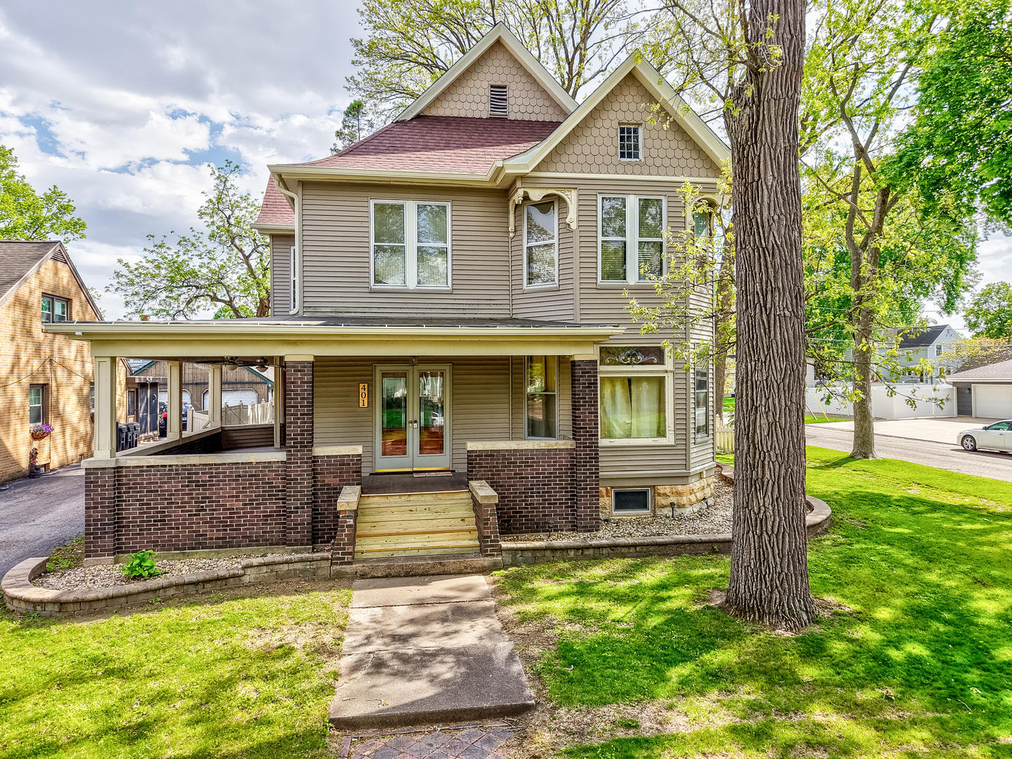 401 E Prospect Avenue, Ottawa, IL 61350