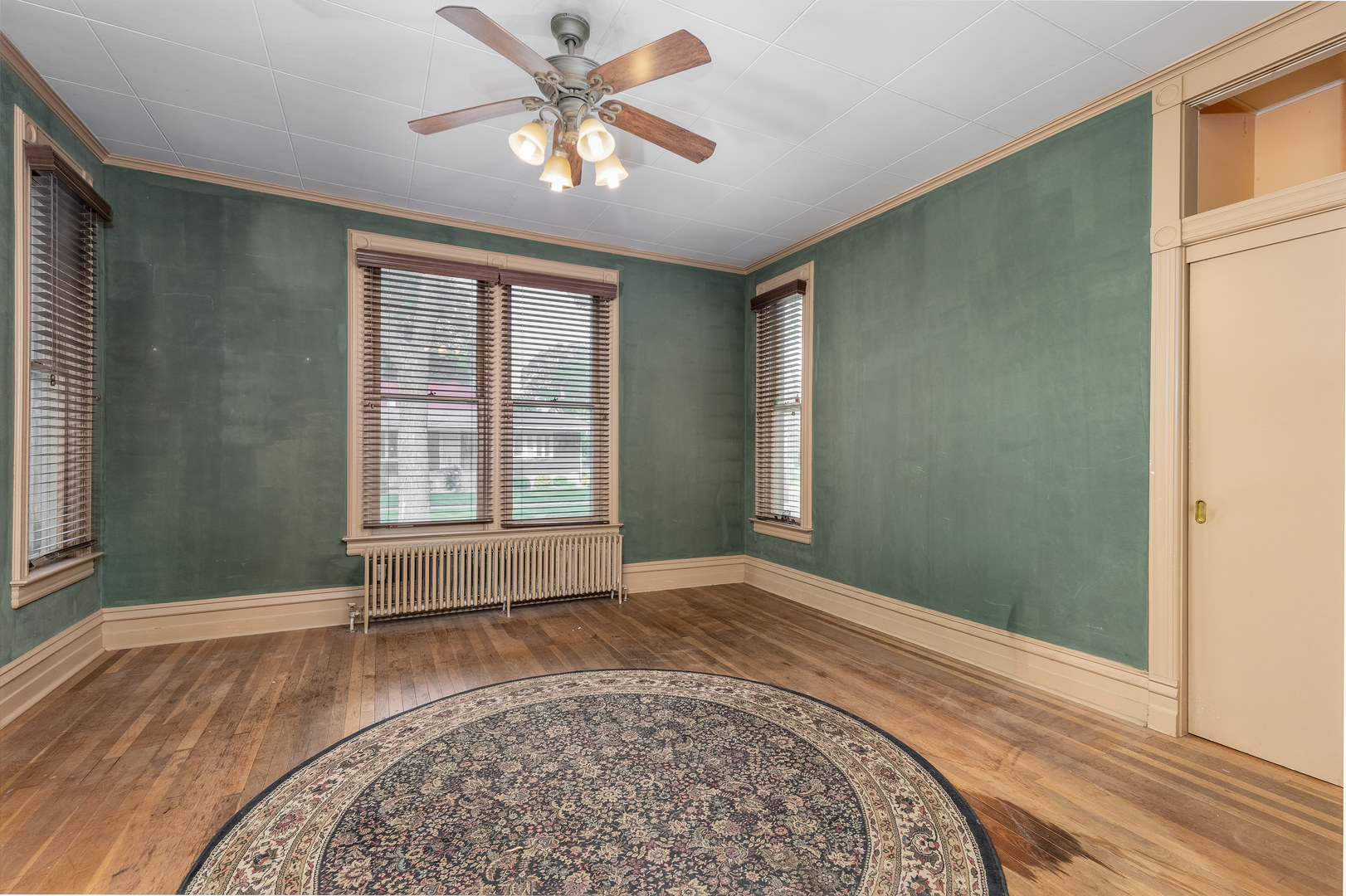 401 E Prospect Avenue, Ottawa, IL 61350