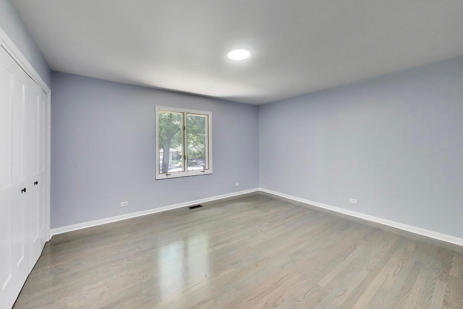 16w250 93rd Place, Burr Ridge, IL 60527