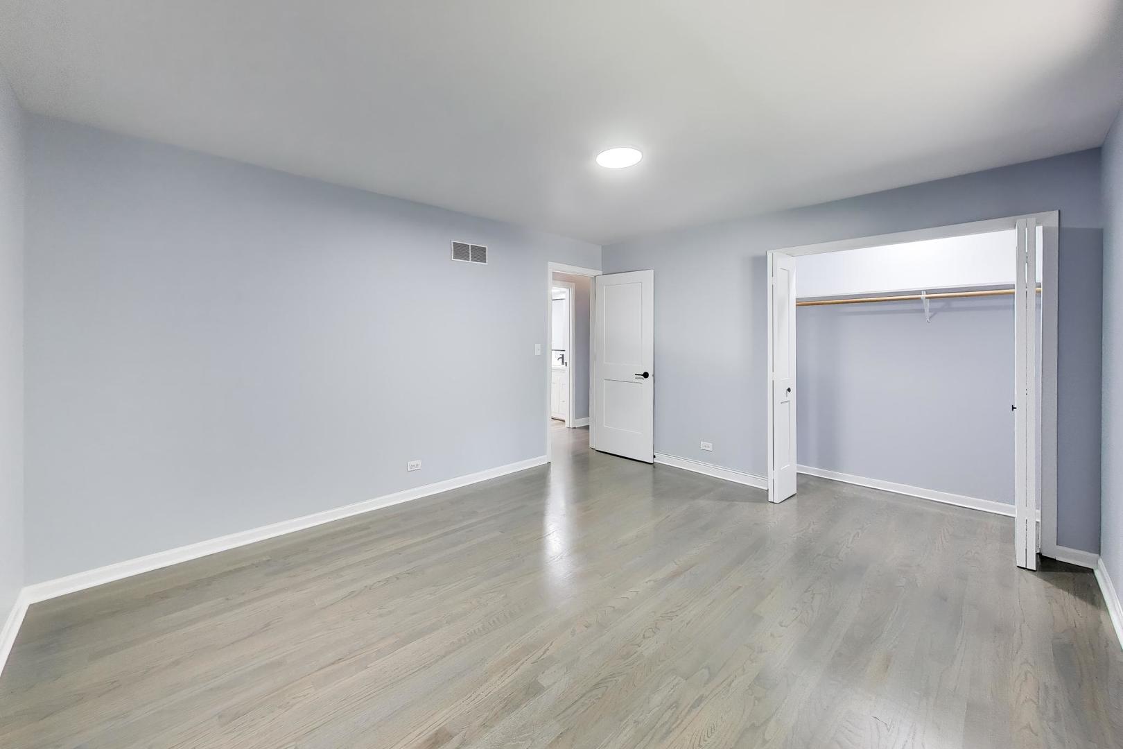 16w250 93rd Place, Burr Ridge, IL 60527