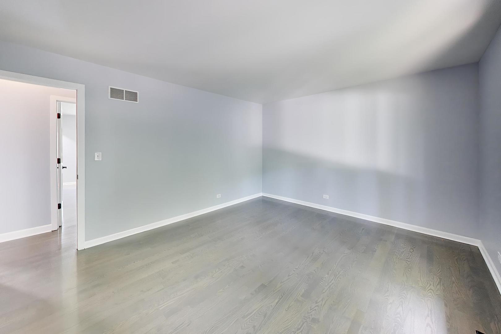 16w250 93rd Place, Burr Ridge, IL 60527