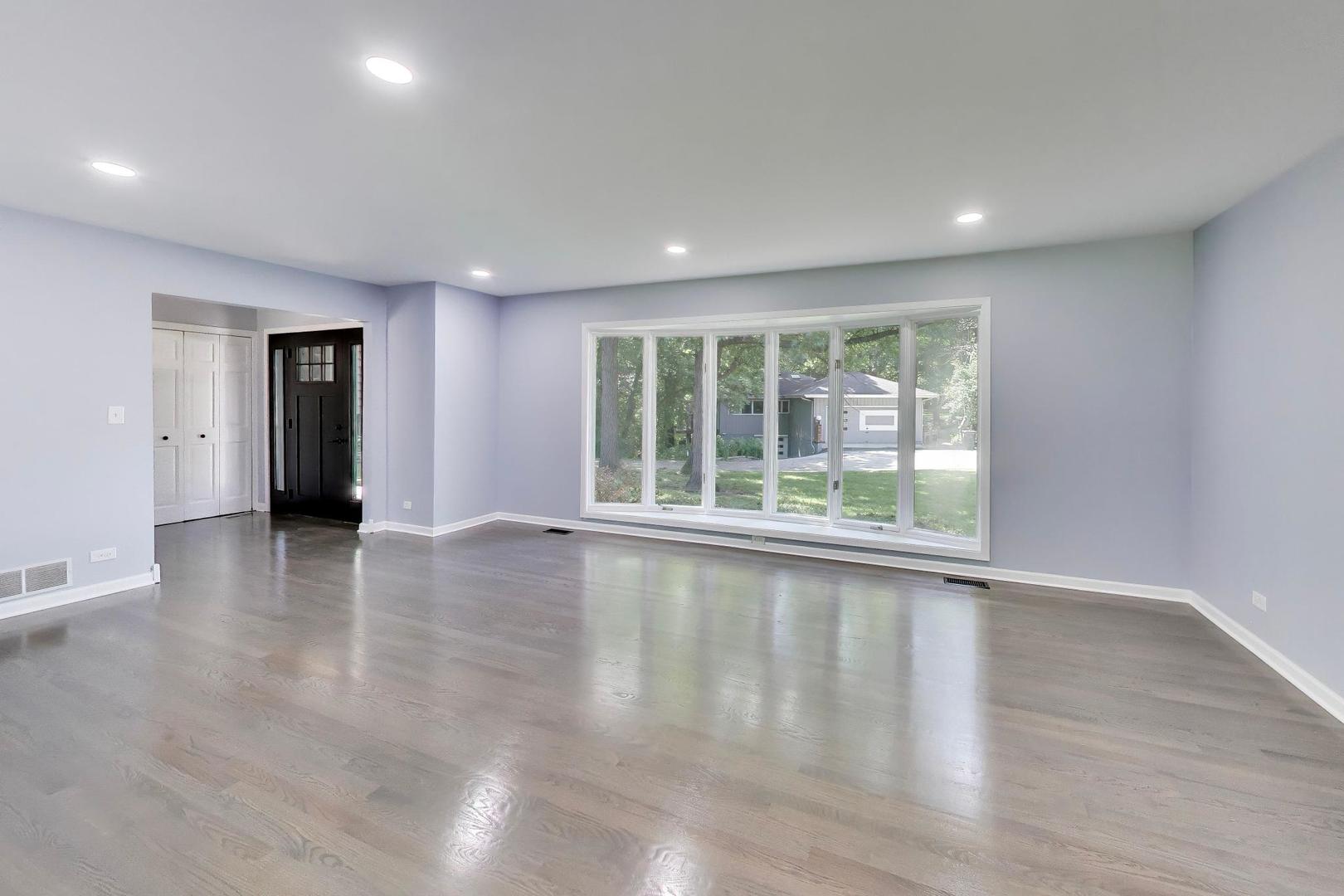16w250 93rd Place, Burr Ridge, IL 60527