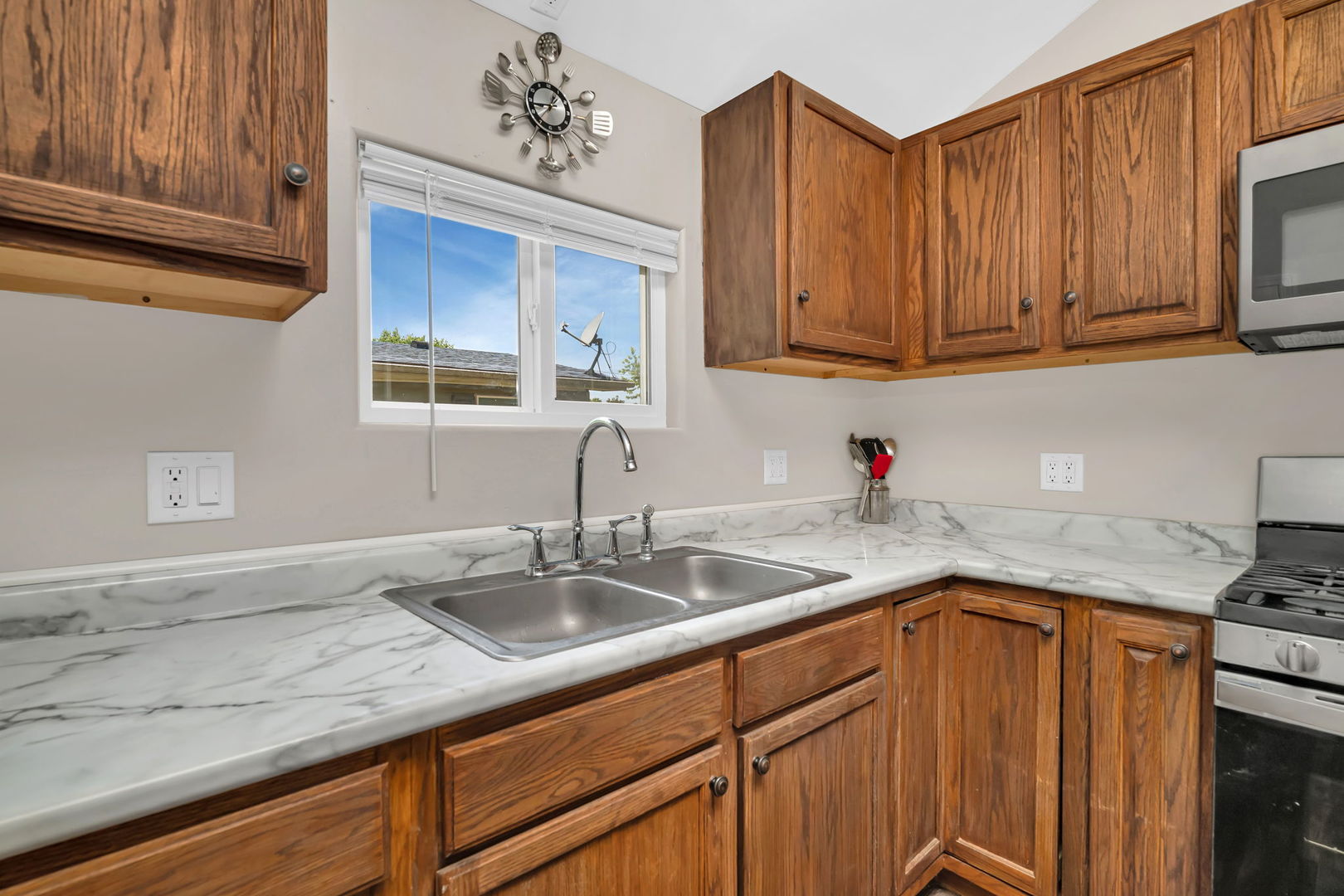 316 W James Street, Dwight, IL 60420